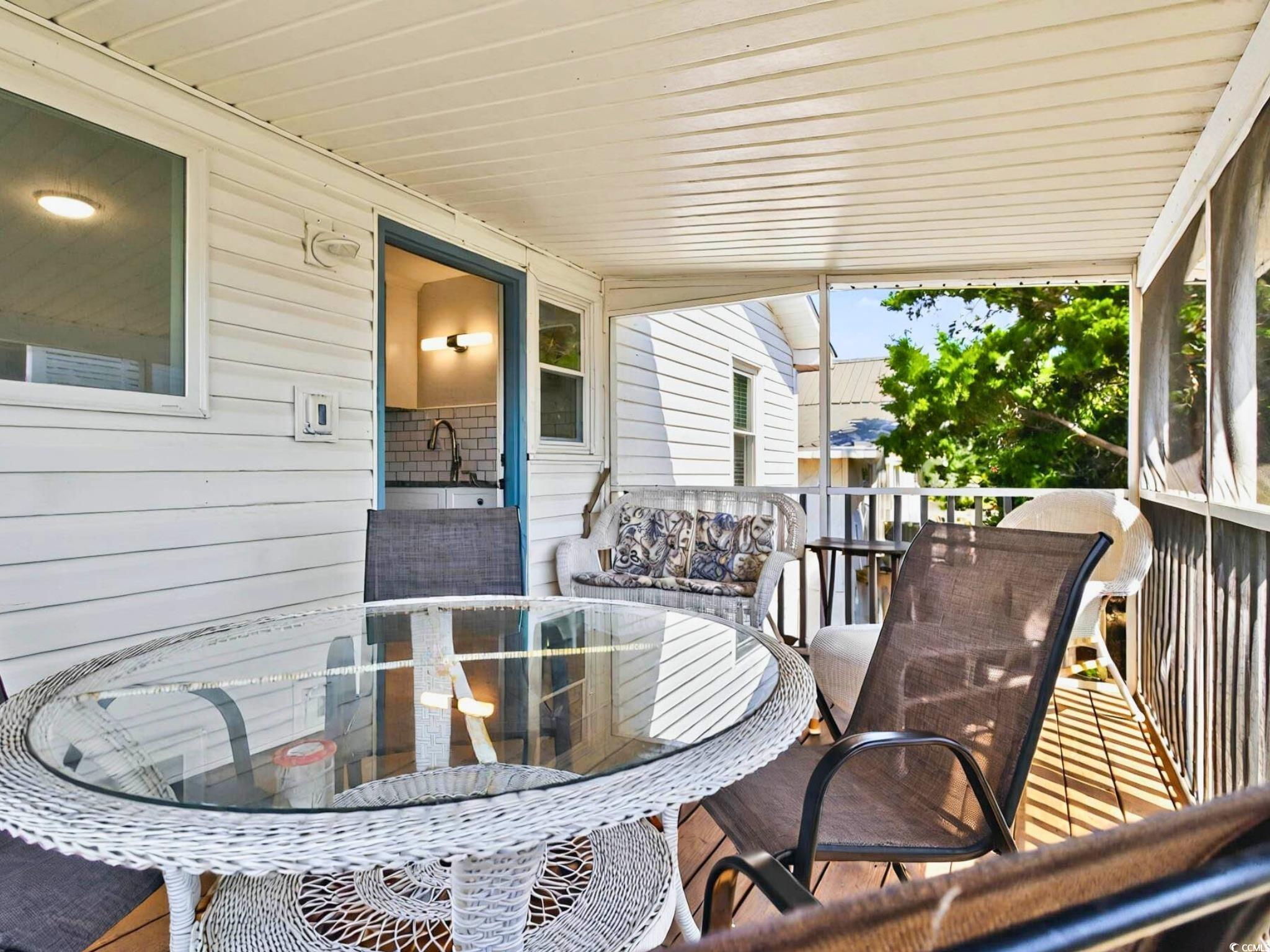 118 Seaside St.