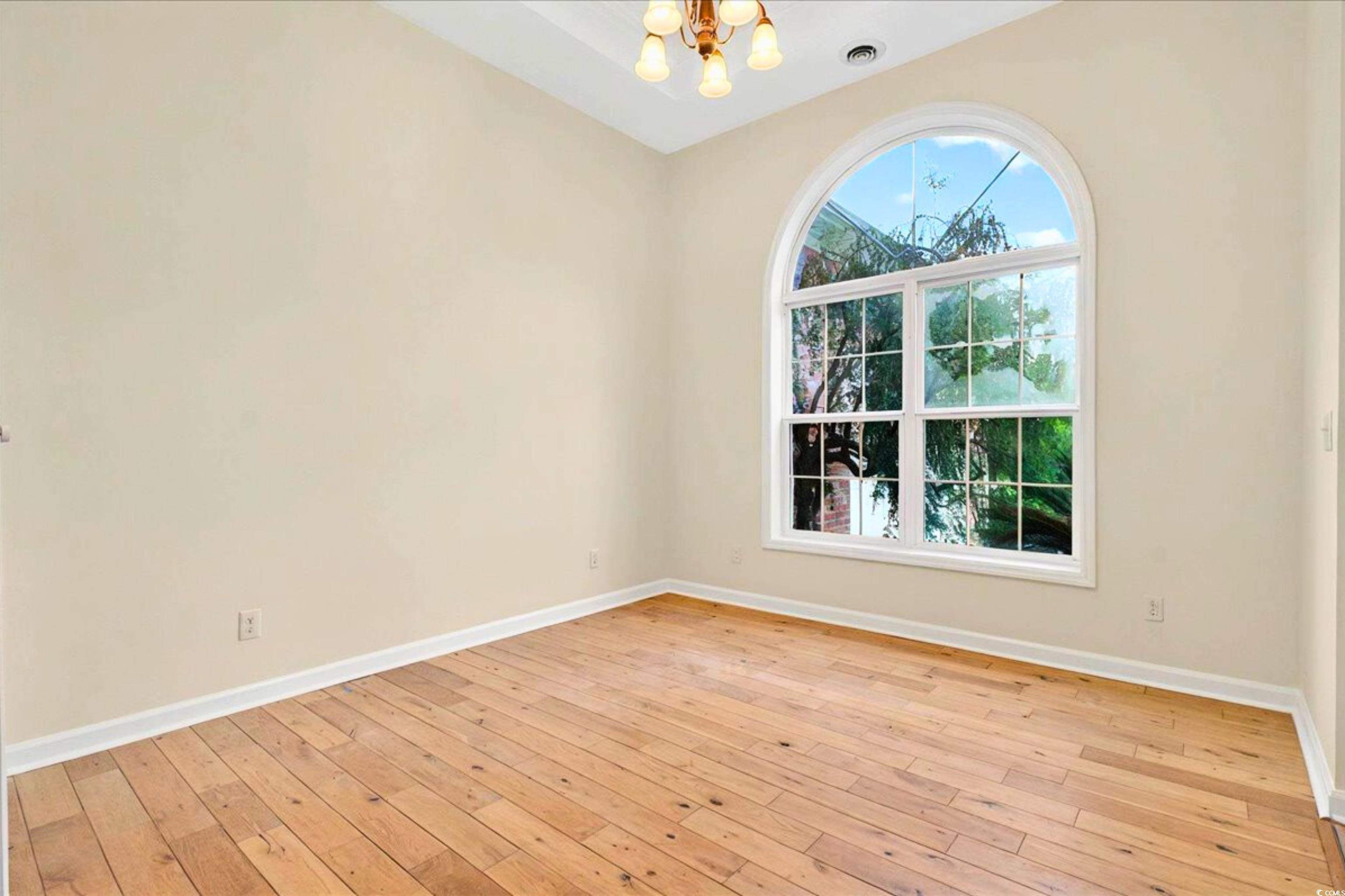 154 Windsor Circle SW