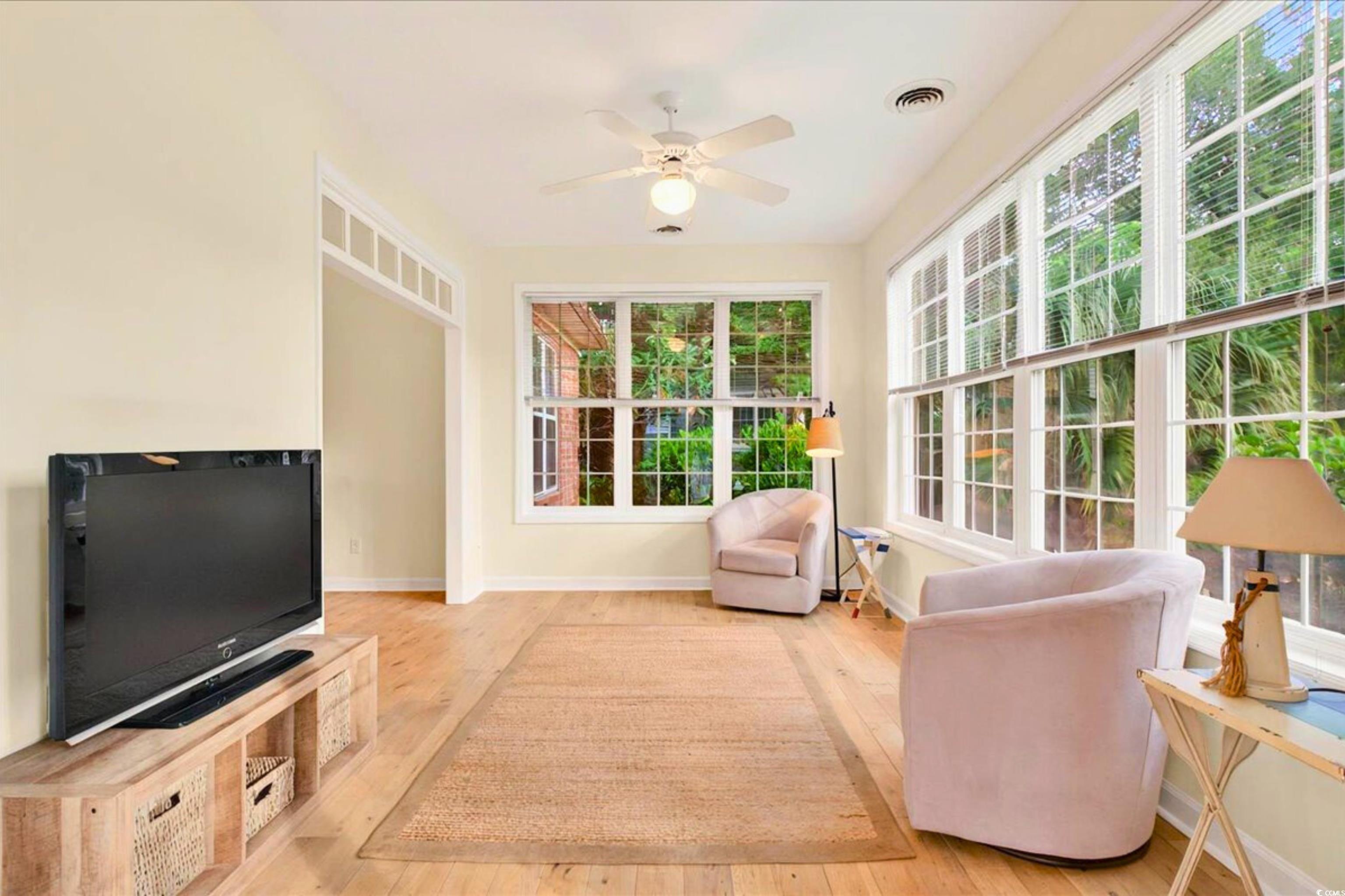 154 Windsor Circle SW