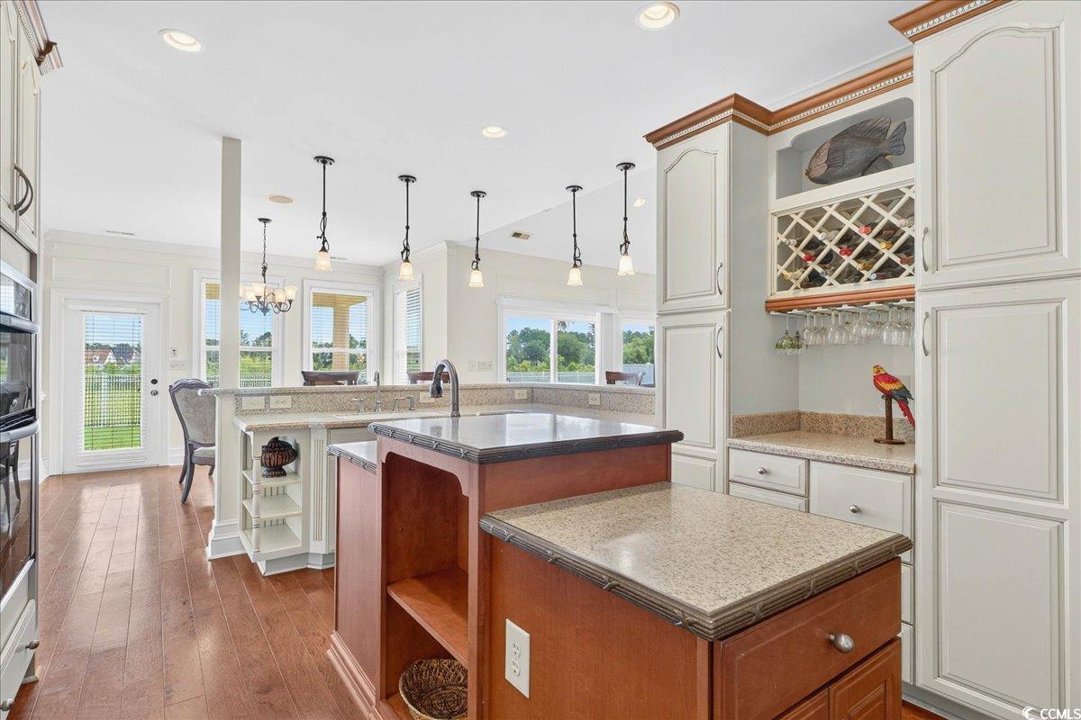 1019 Ridgewood Dr.