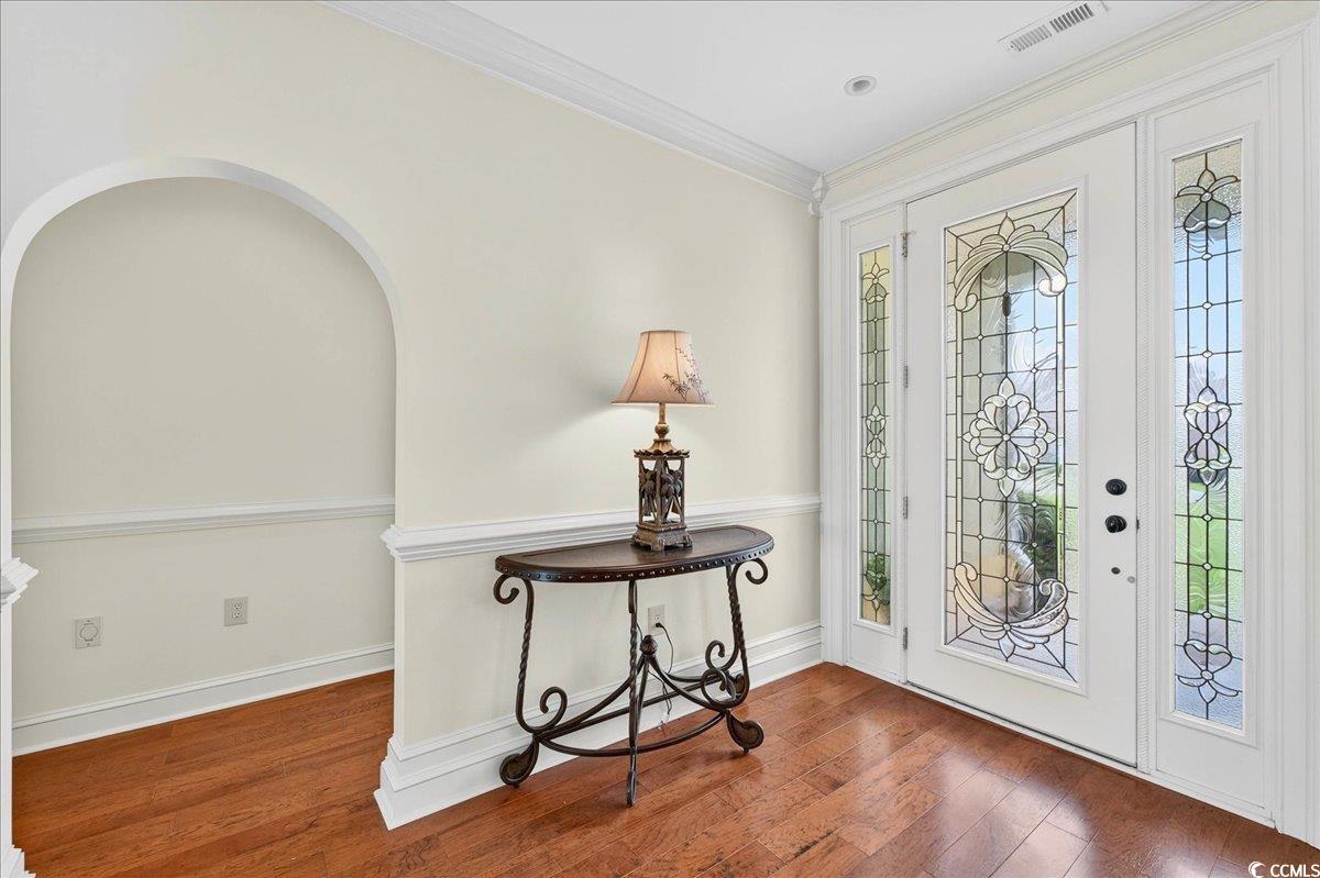 1019 Ridgewood Dr.