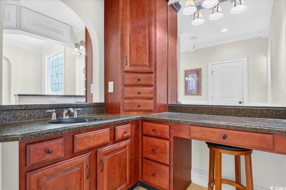 1019 Ridgewood Dr.