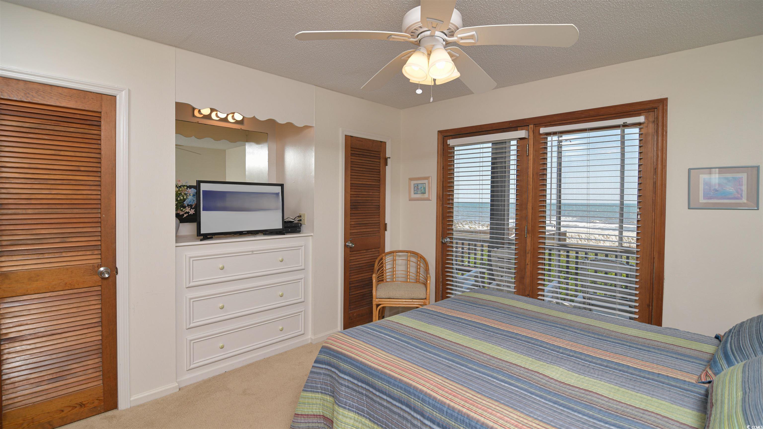 941 W Ocean Blvd.