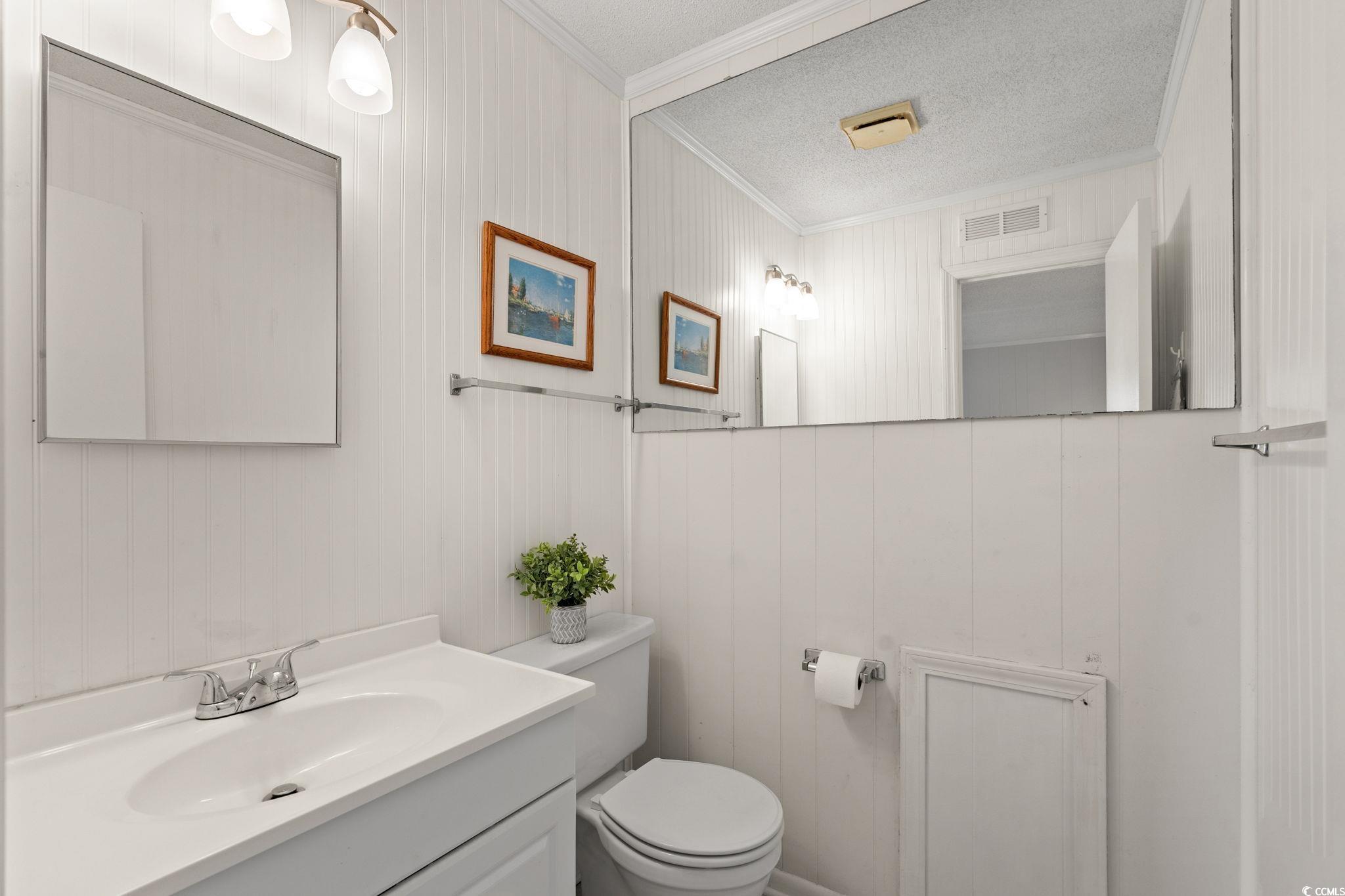 277 W First St. Unit: 1C