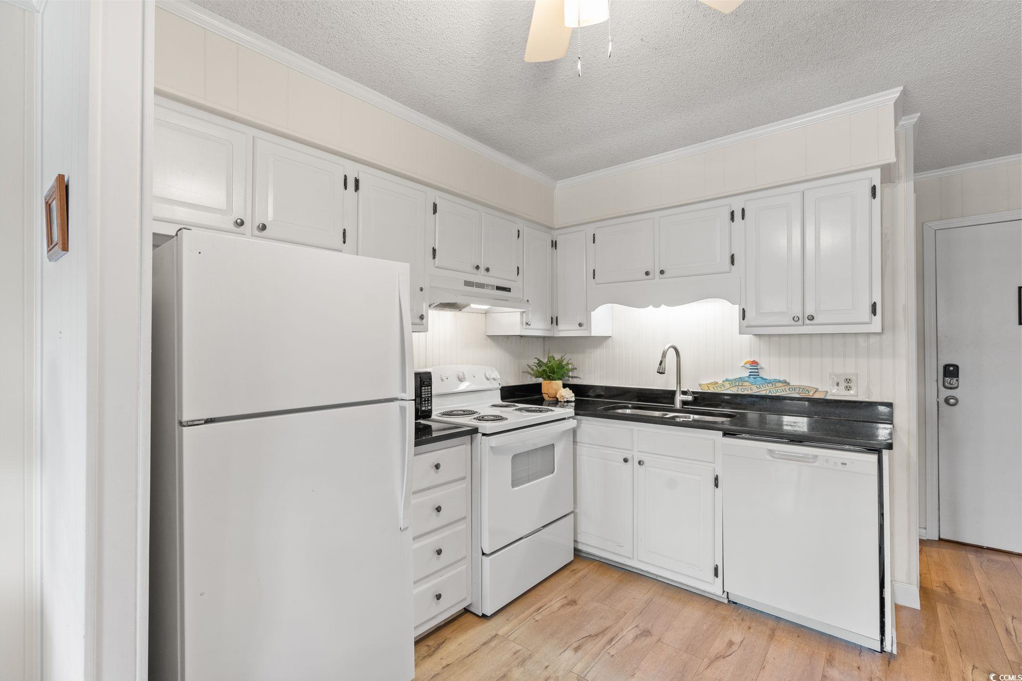 277 W First St. Unit: 1C