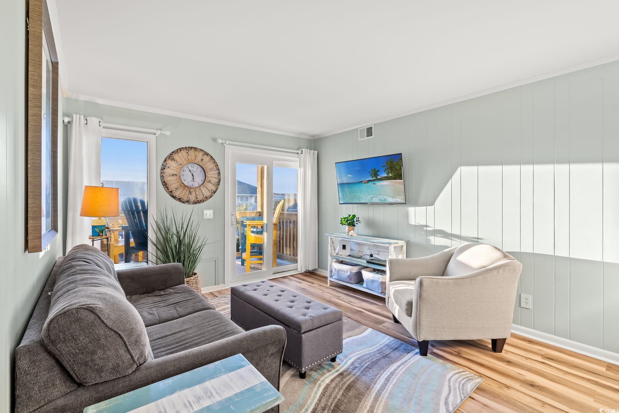 277 W First St. Unit: 1i