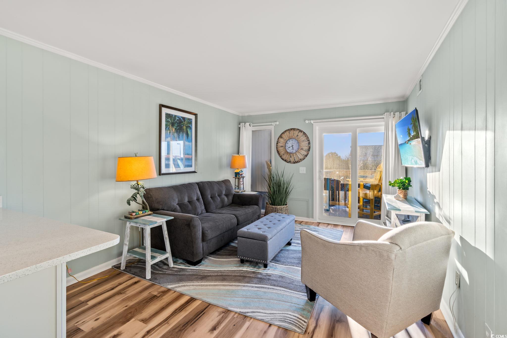 277 W First St. Unit: 1i