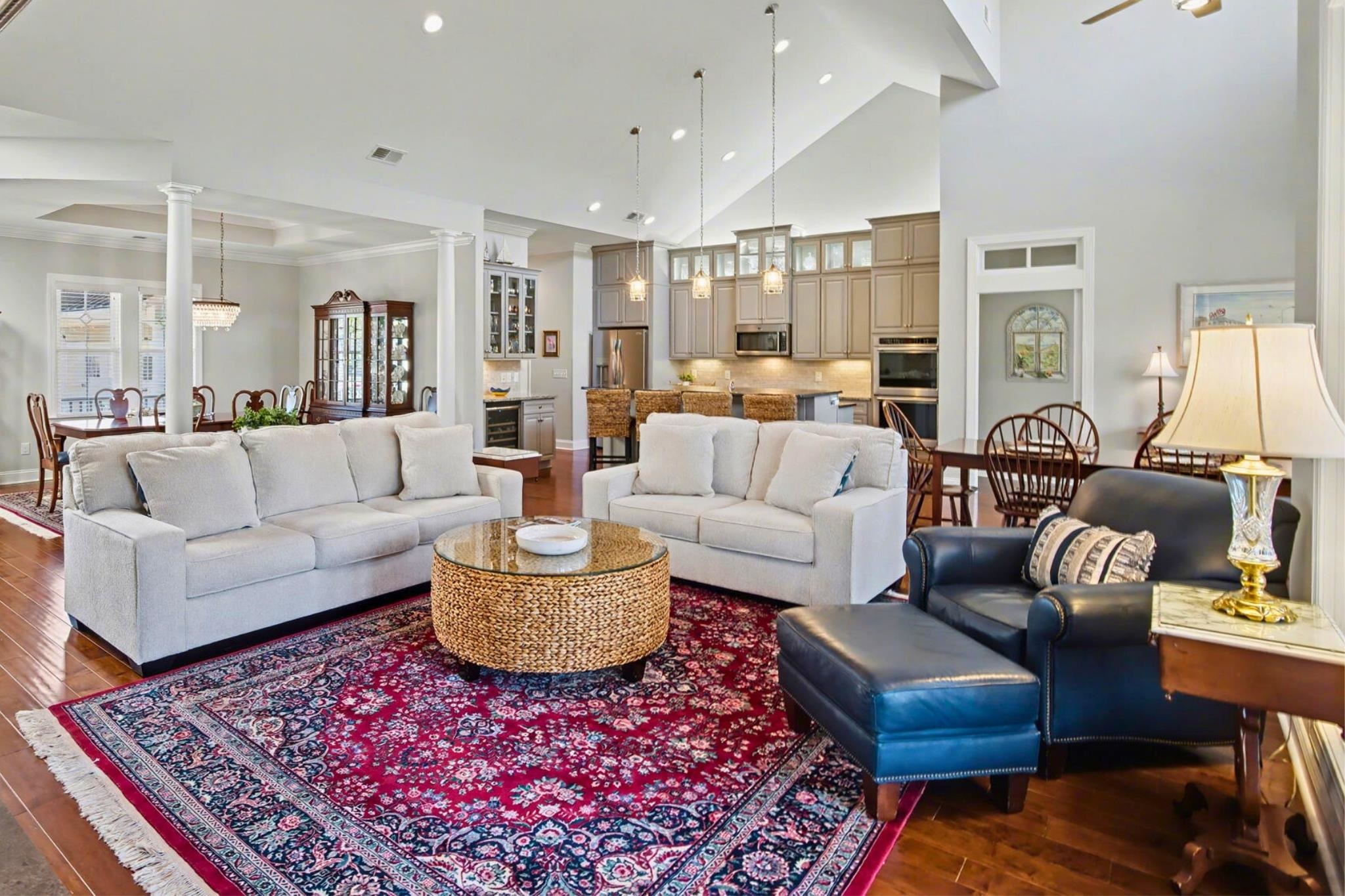 547 Morely Circle SW