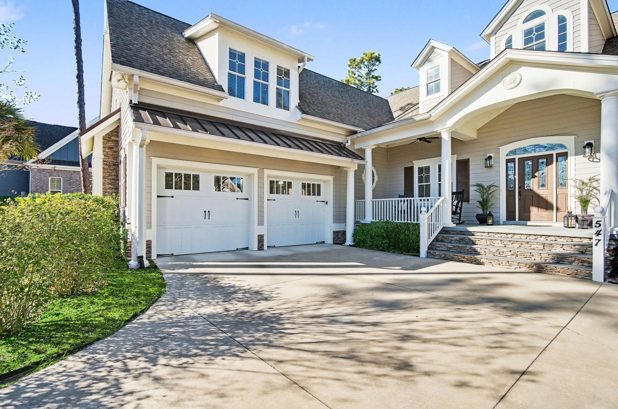 547 Morely Circle SW