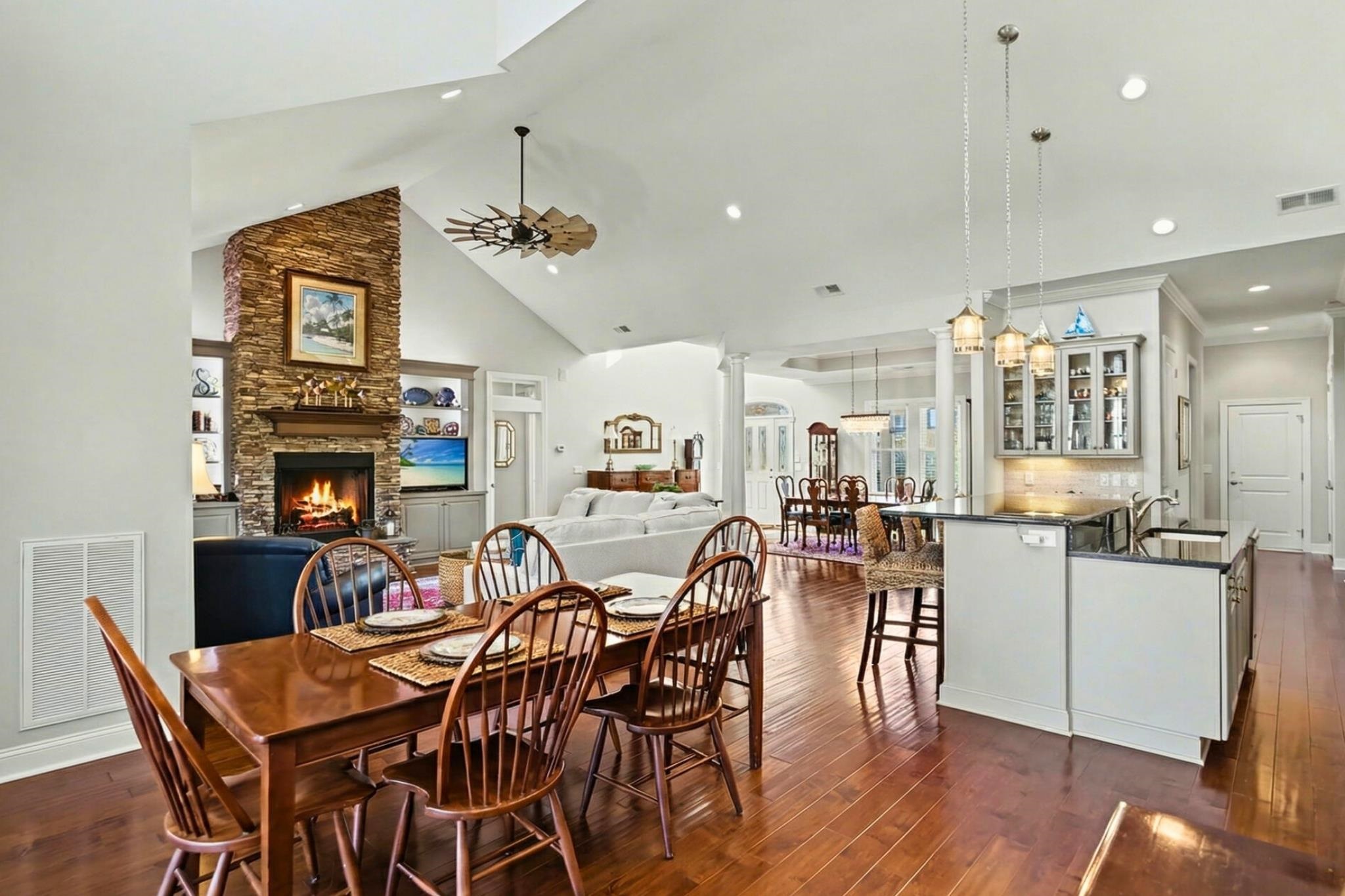 547 Morely Circle SW