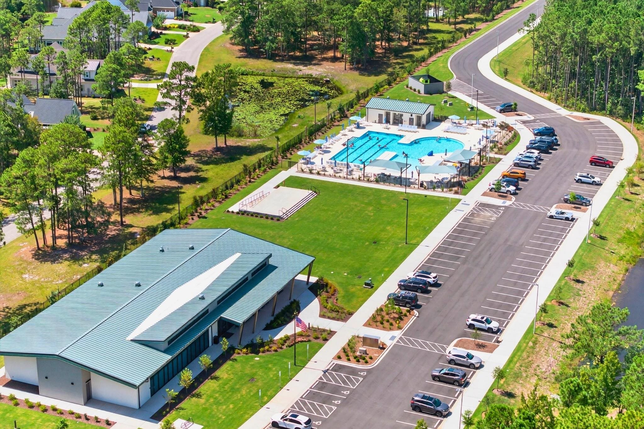 547 Morely Circle SW