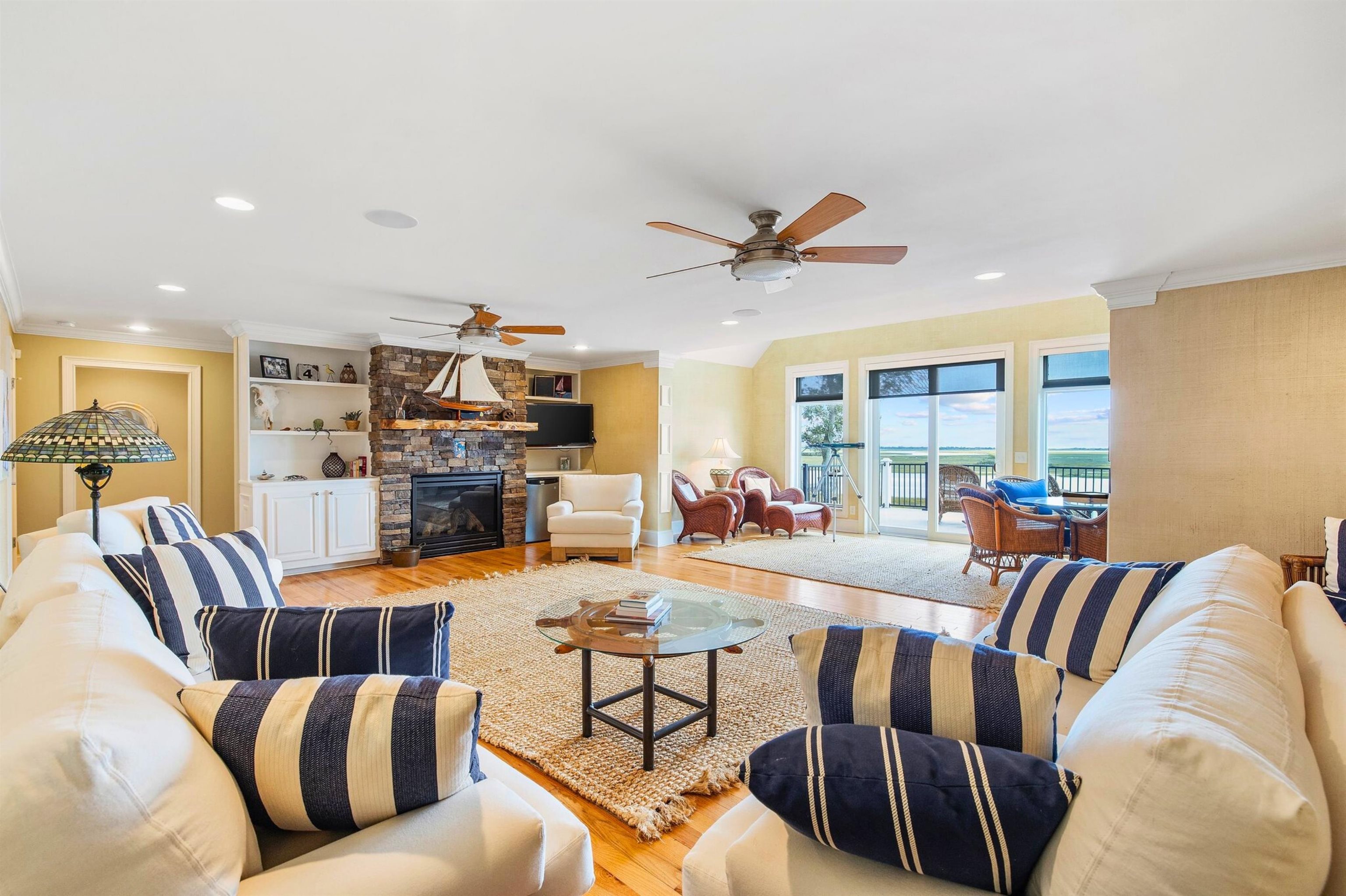 1324 Harbour Watch SW