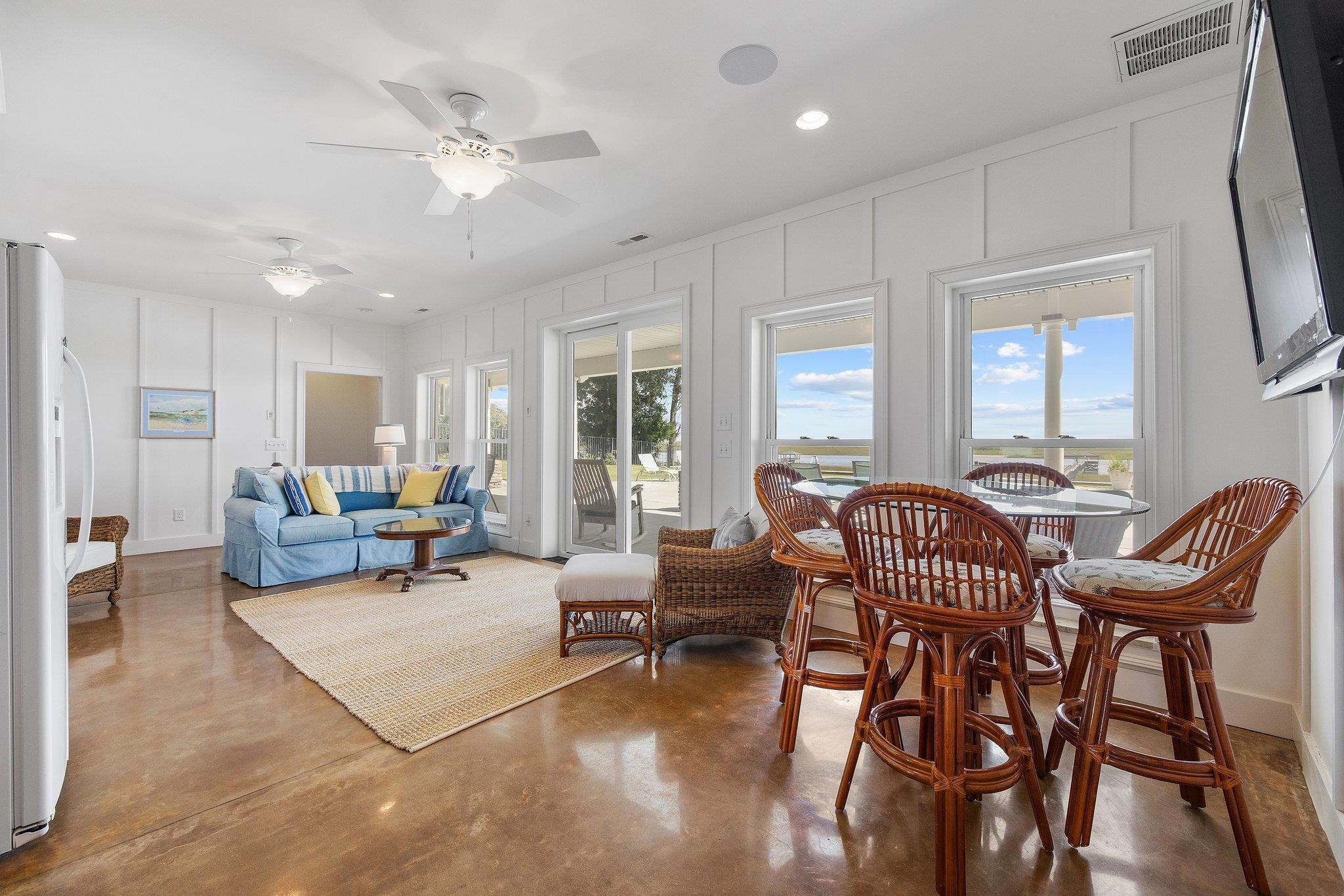 1324 Harbour Watch SW