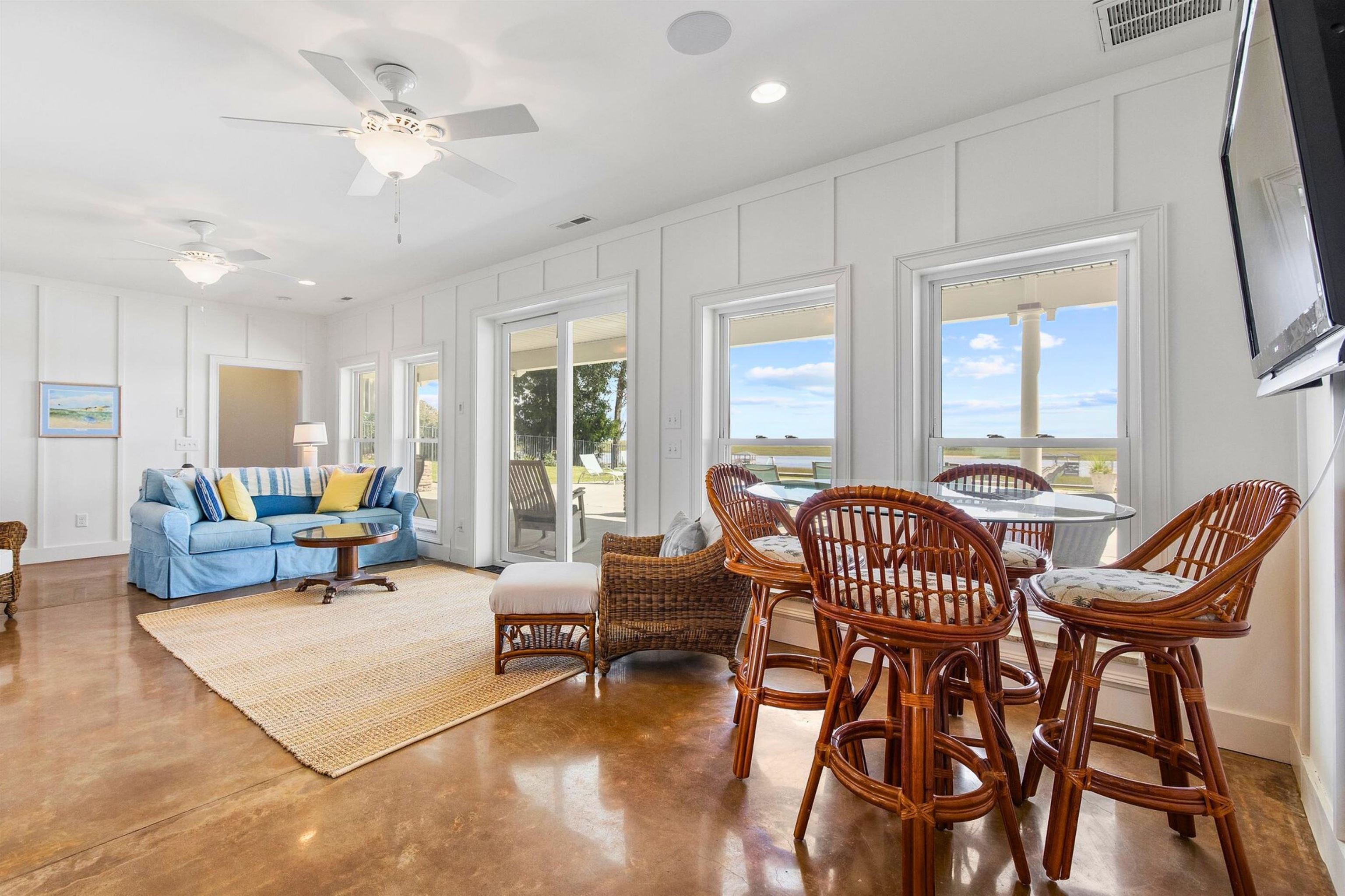 1324 Harbour Watch SW