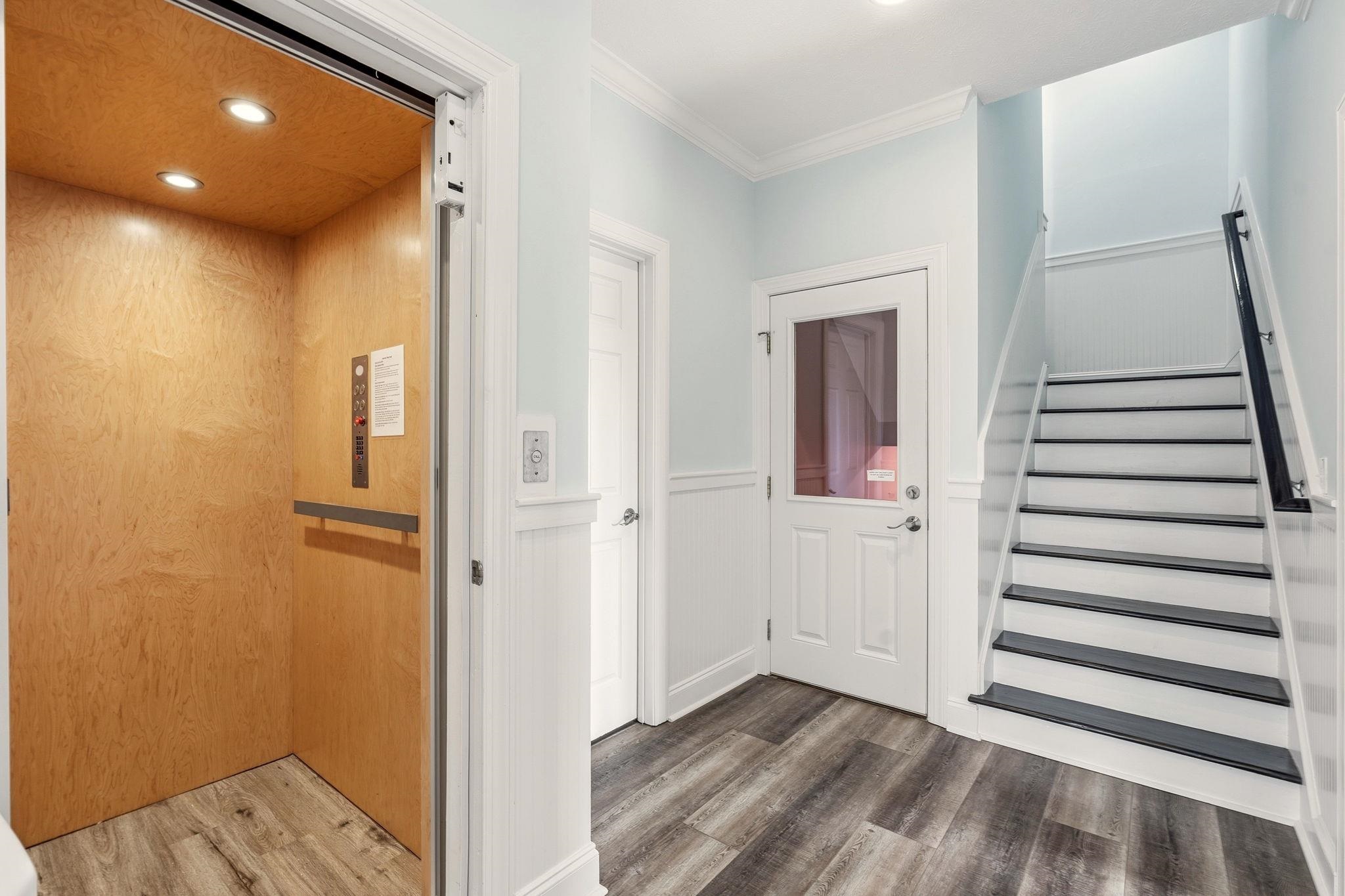 291 W Second St.