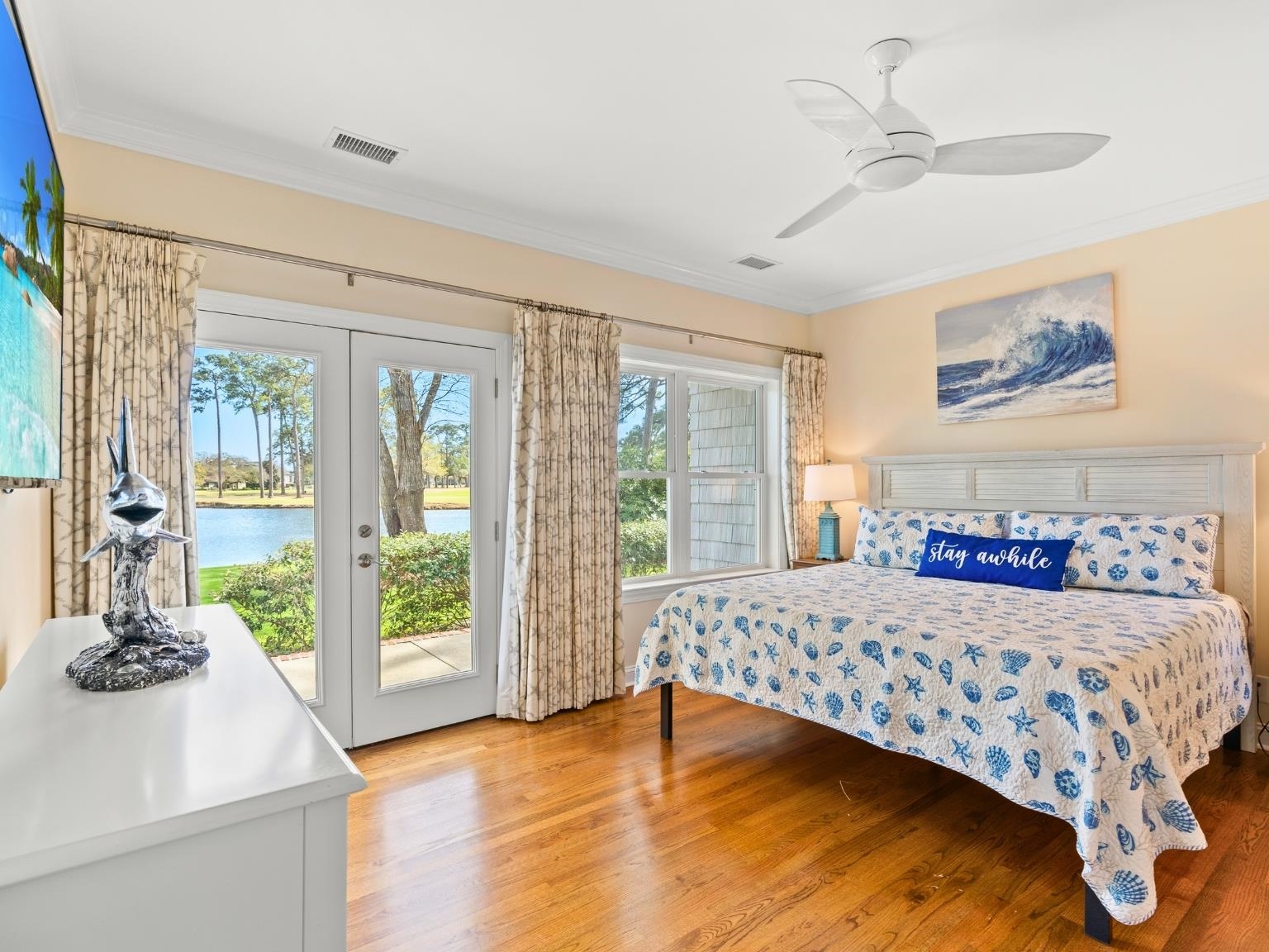 1208 GolfView Dr.