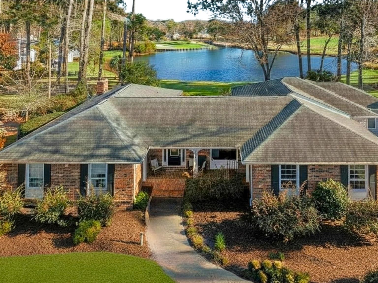 1208 GolfView Dr.
