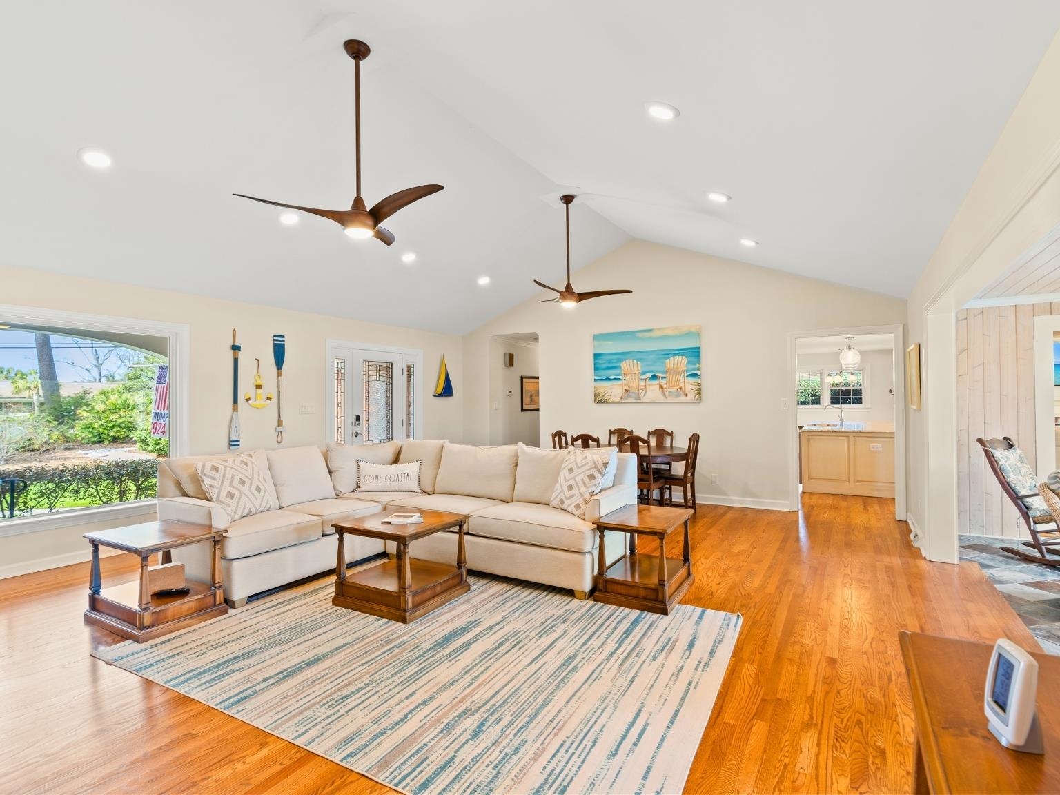 1208 GolfView Dr.