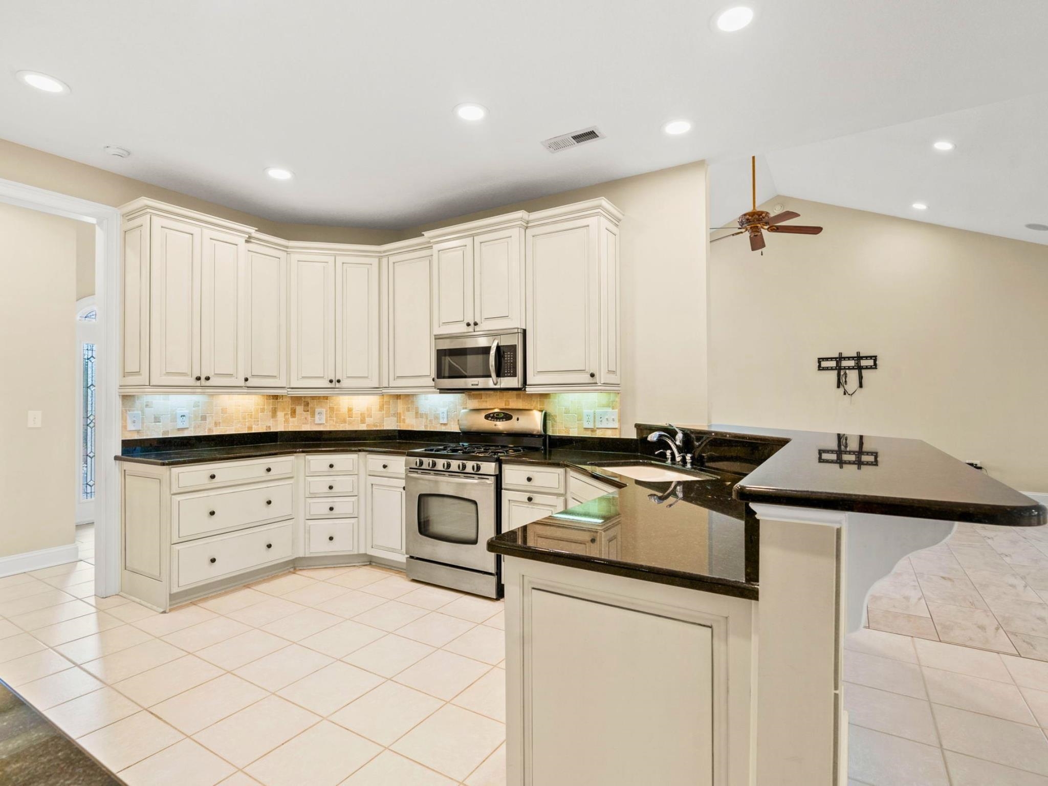 502 Tradewind Ct.