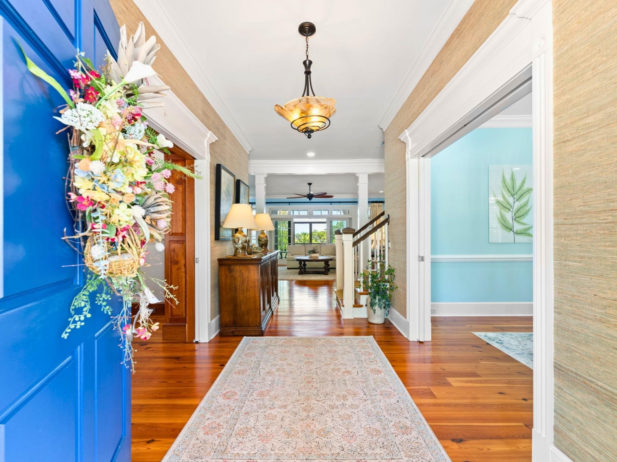 404 Shoreline Dr. E