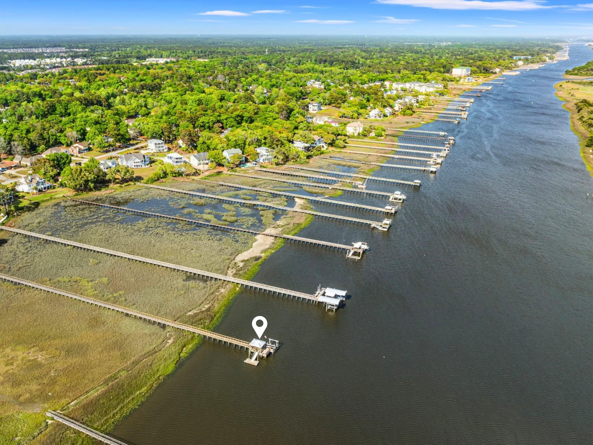 404 Shoreline Dr. E