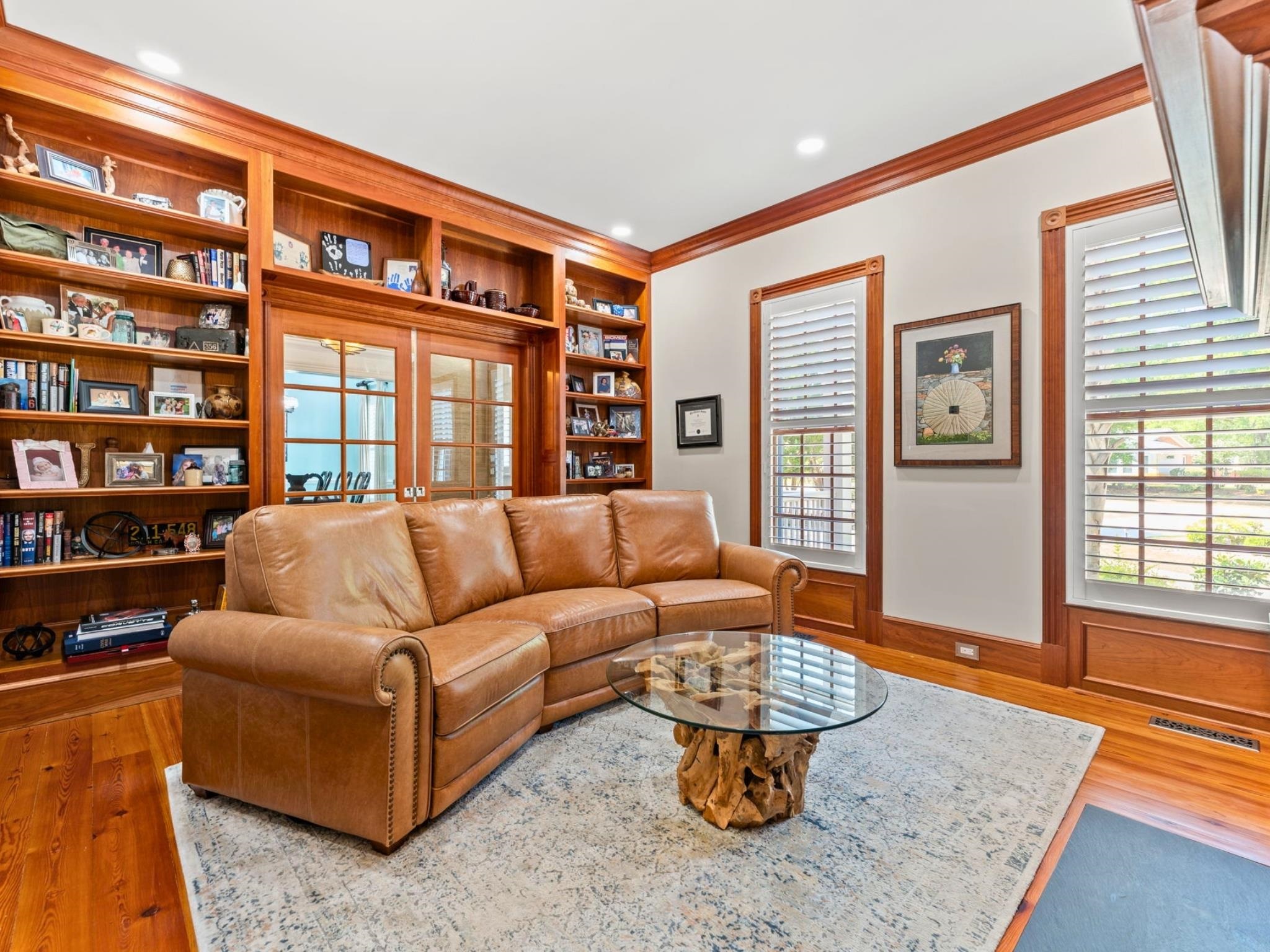 404 Shoreline Dr. E