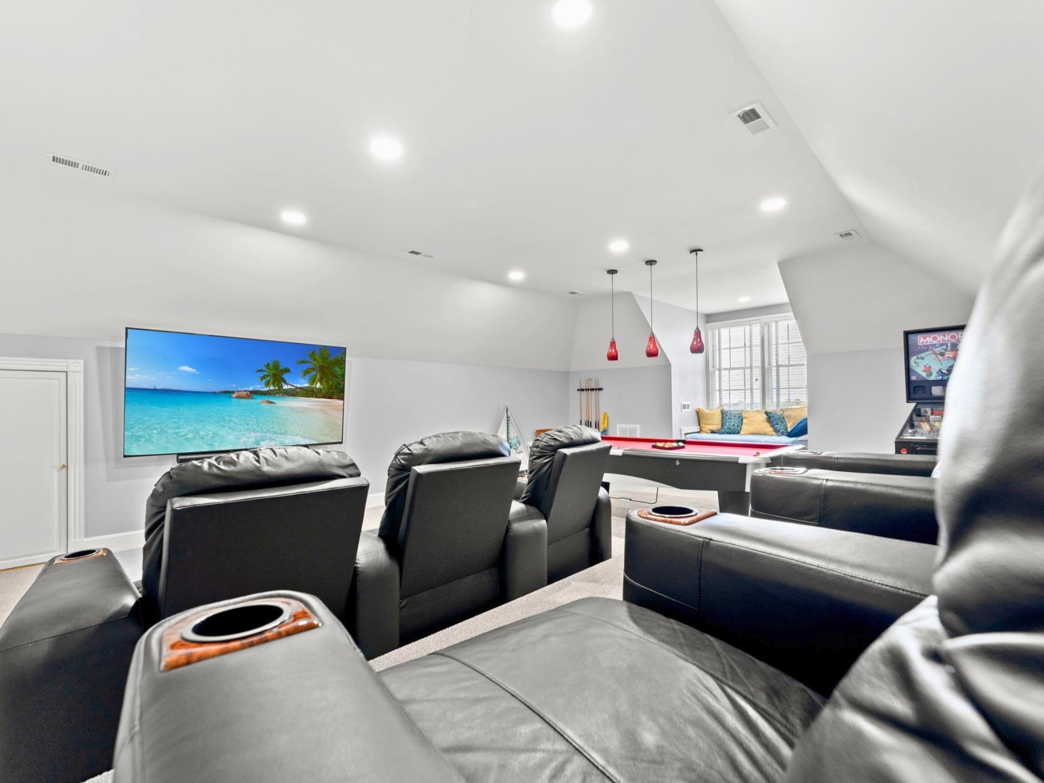 404 Shoreline Dr. E