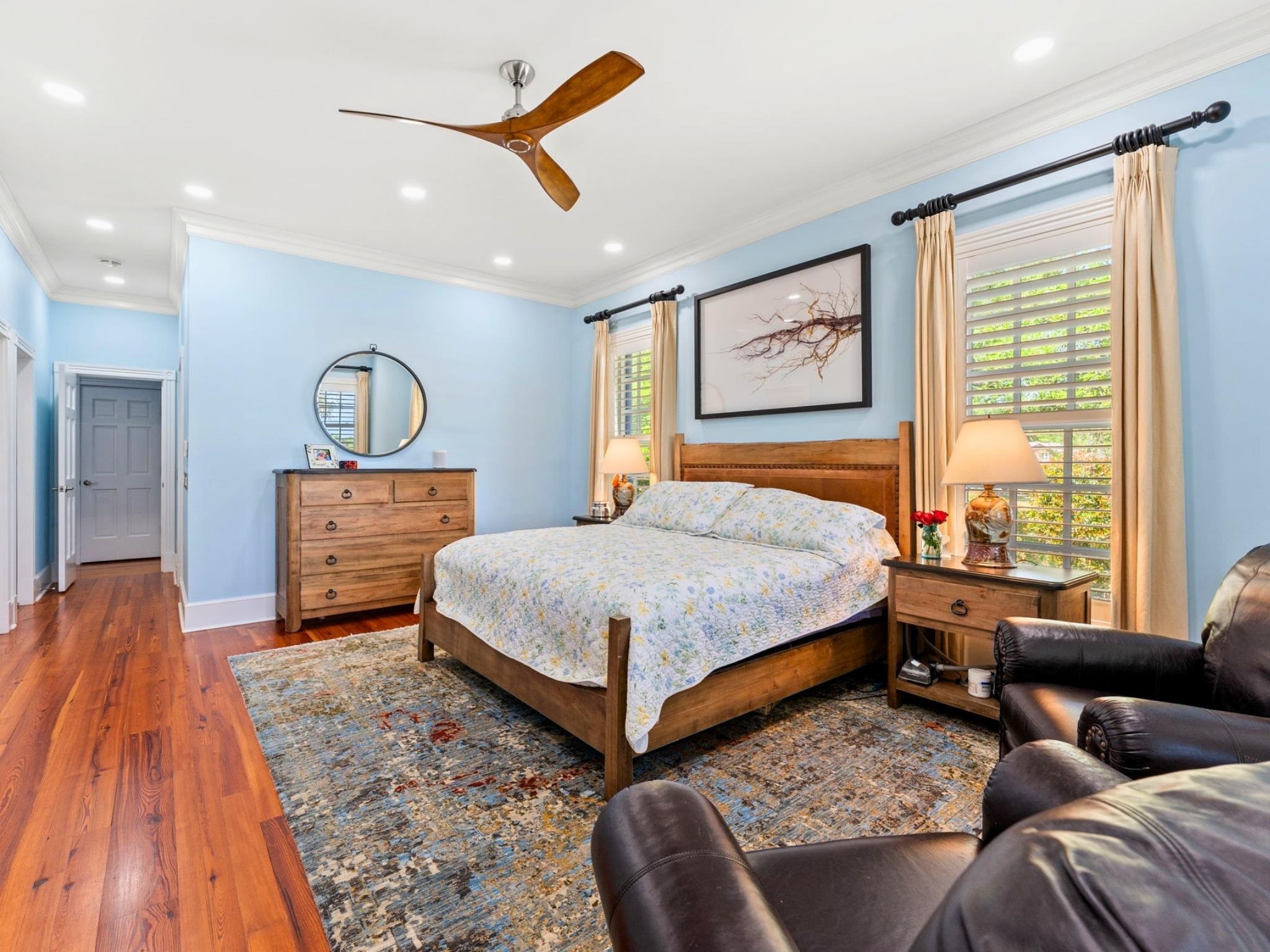 404 Shoreline Dr. E