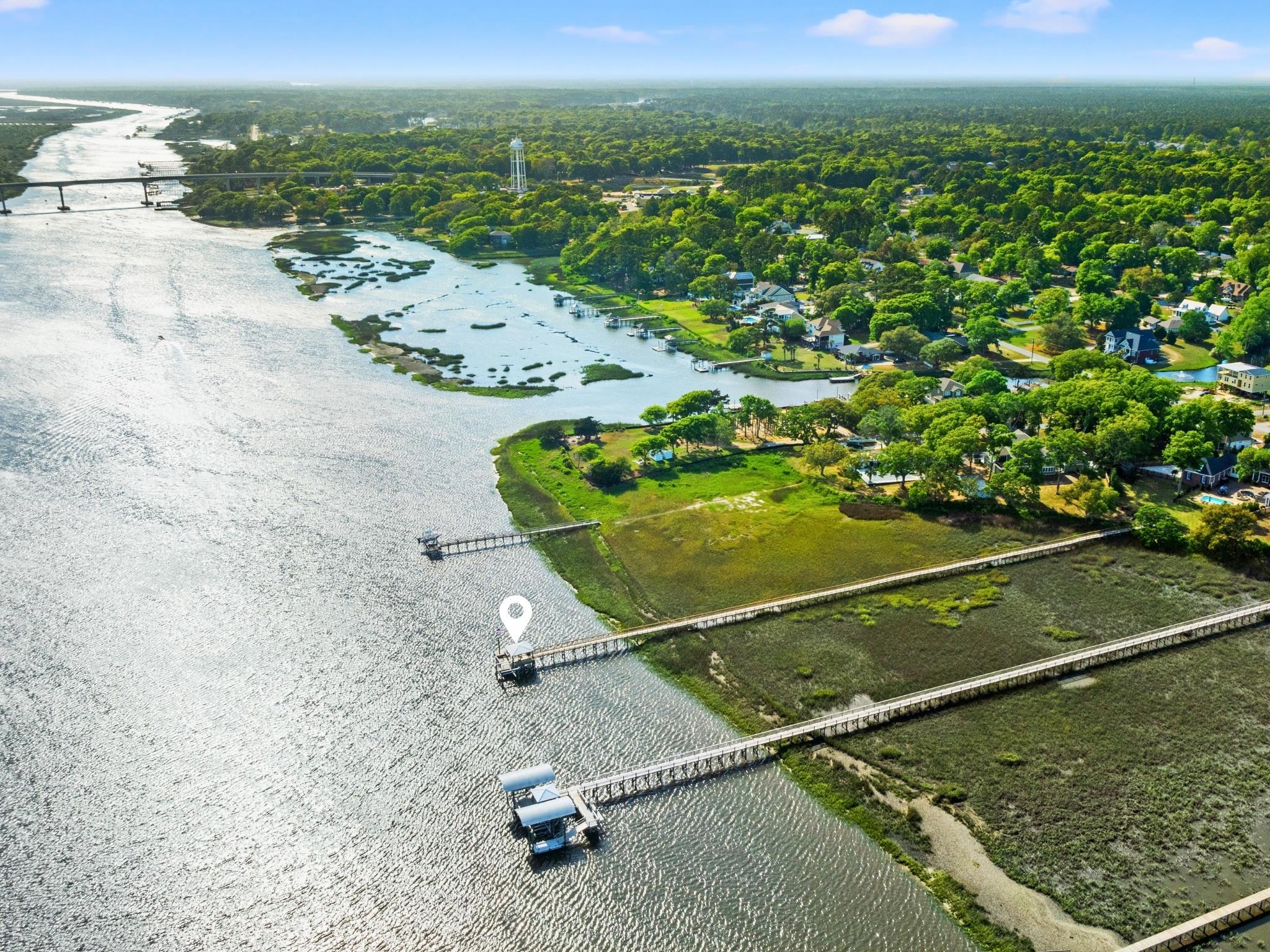 404 Shoreline Dr. E