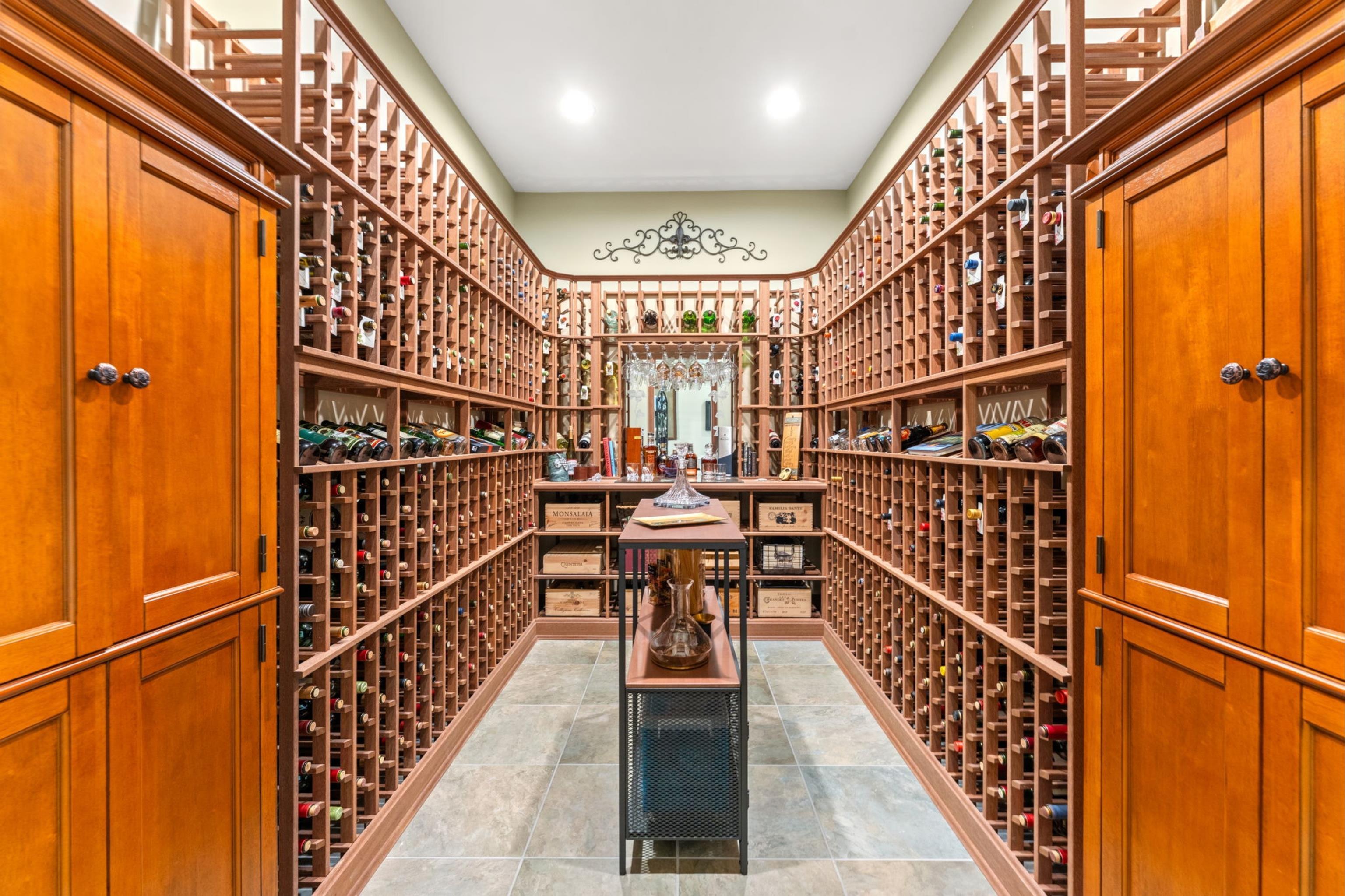 663 Parish Dr.