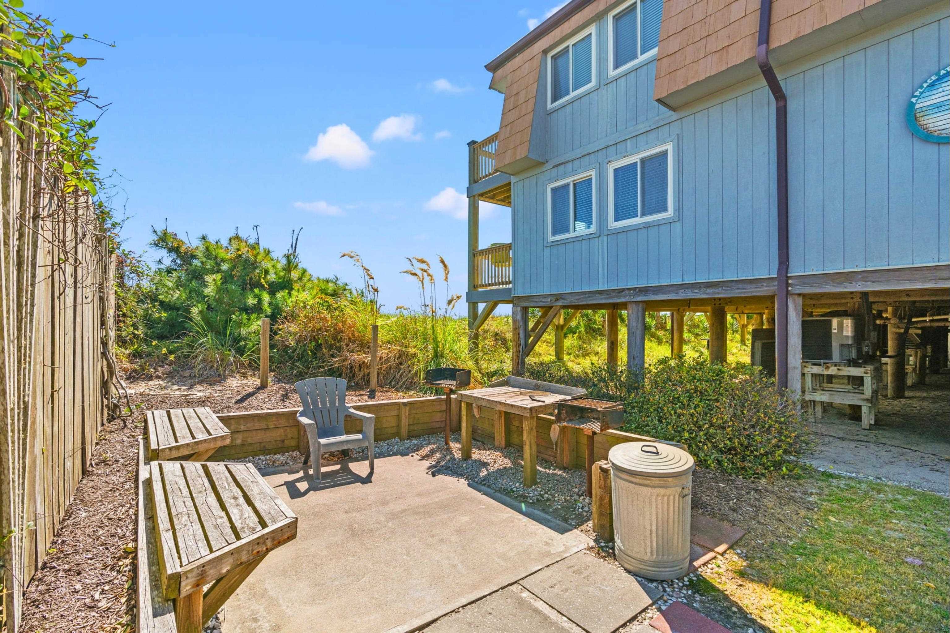 277 W First St. Unit: 1J