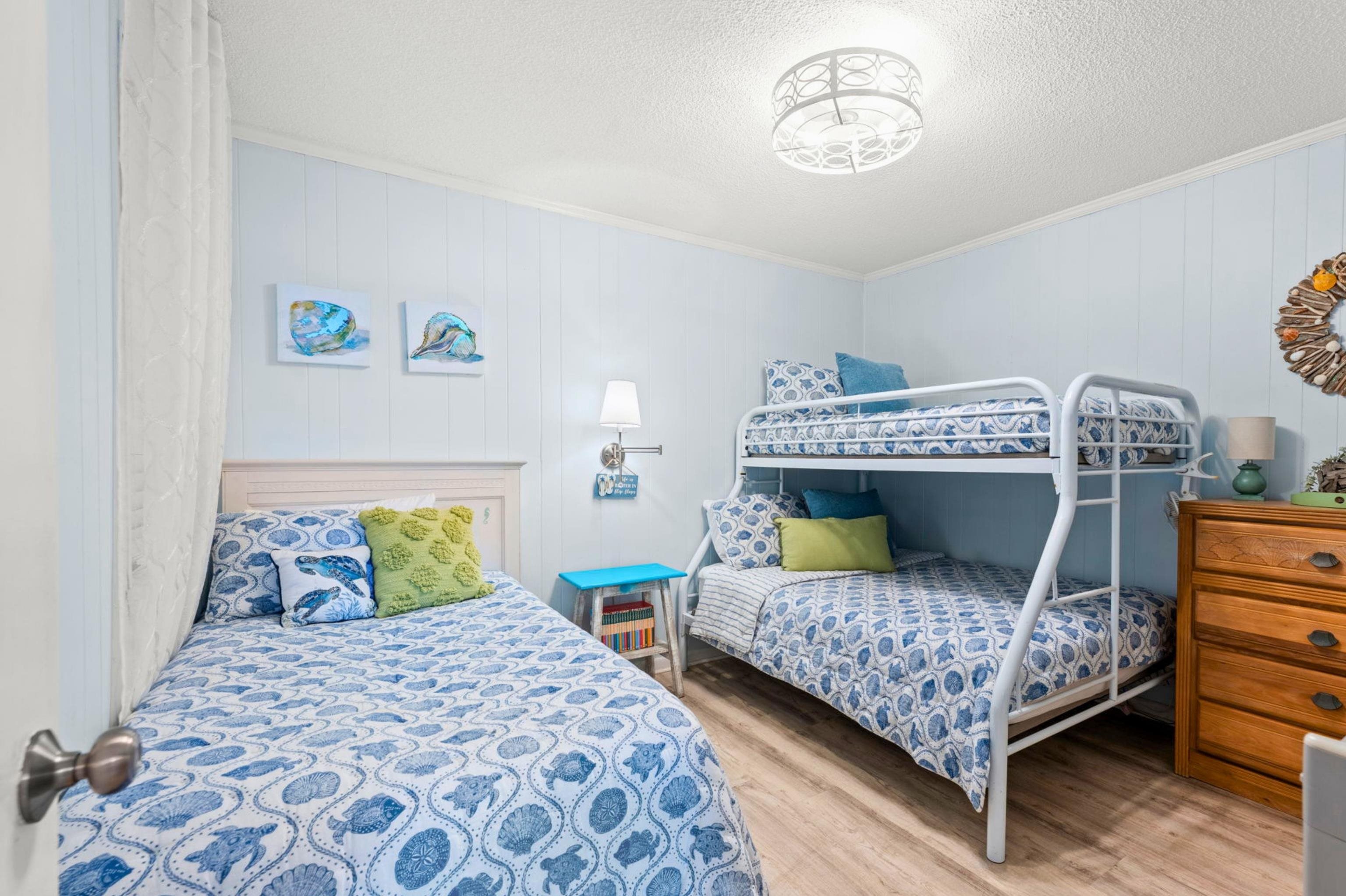 277 W First St. Unit: 1J