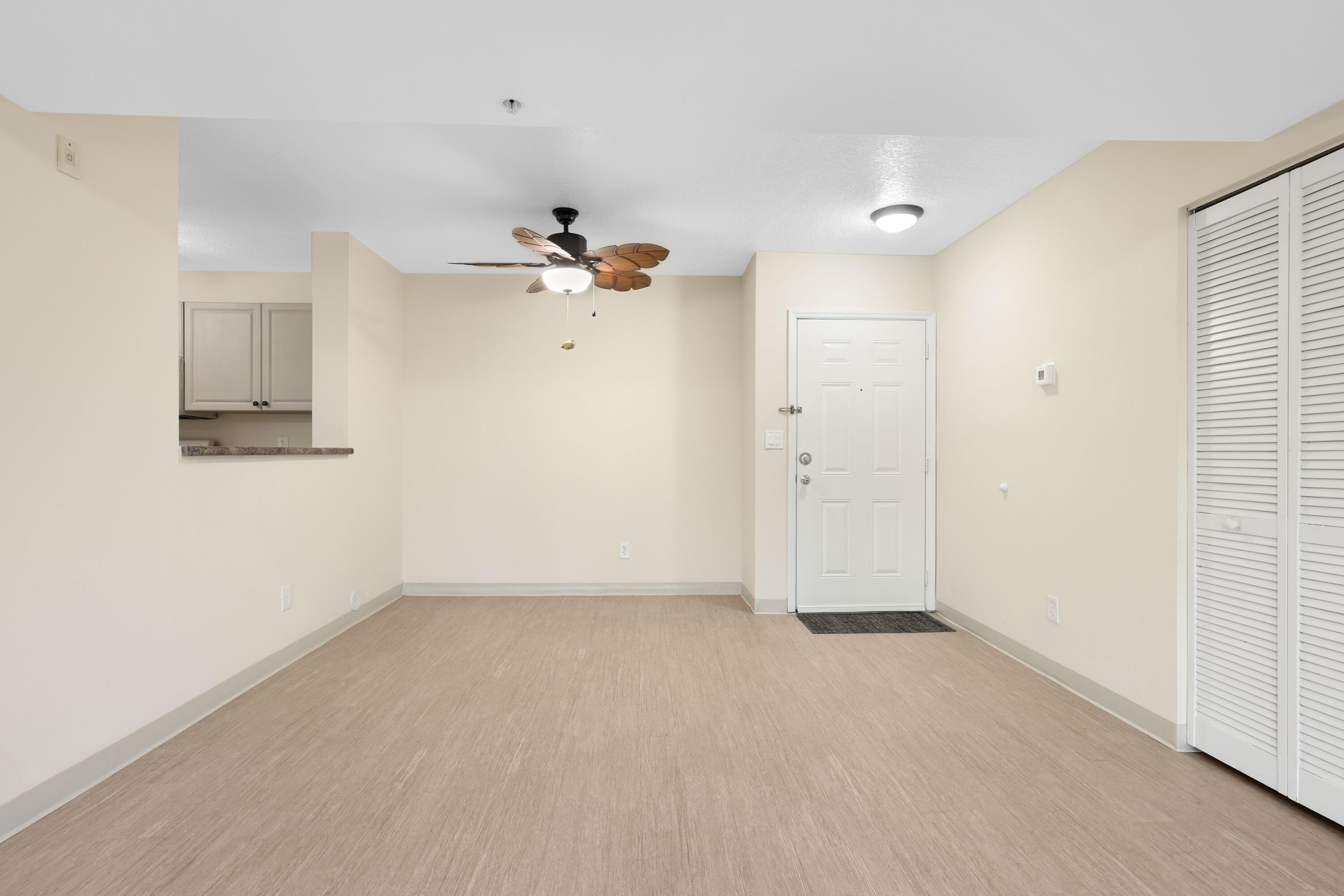 529 E Sheridan Street 2061