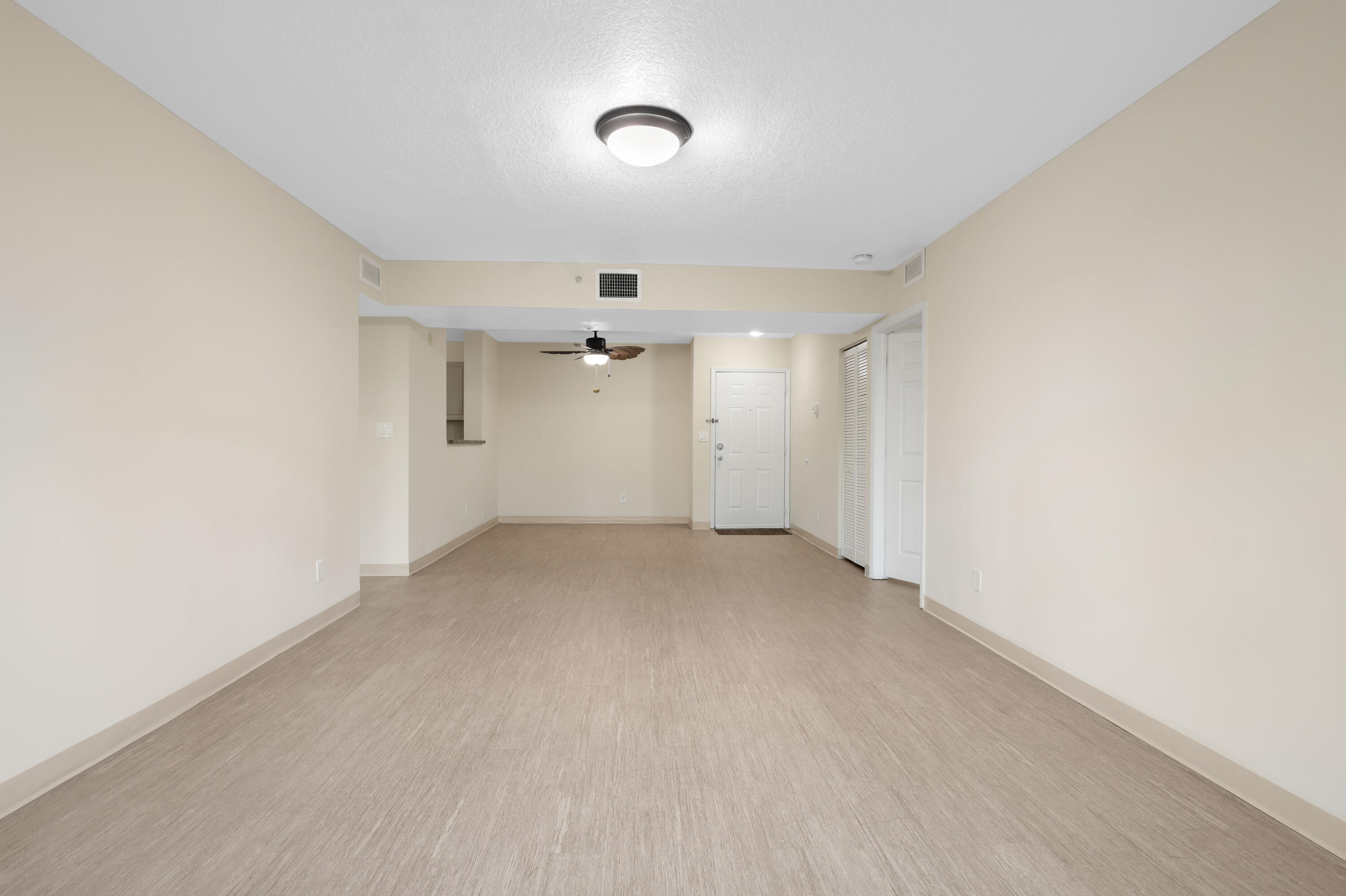 529 E Sheridan Street 2061