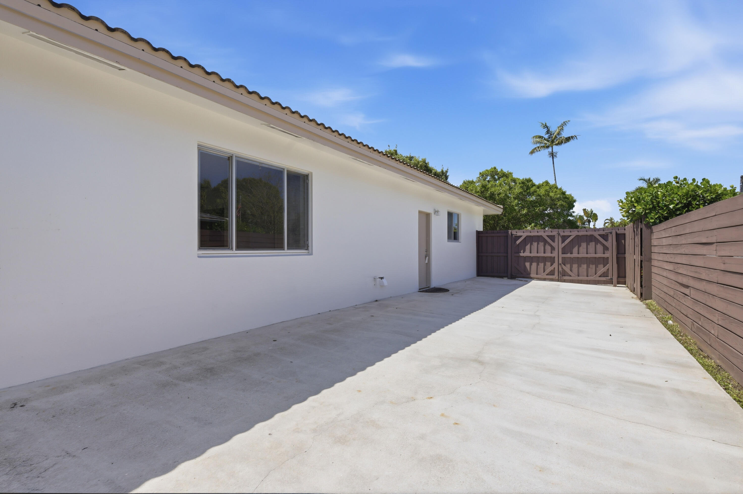 720 NW 67th Avenue