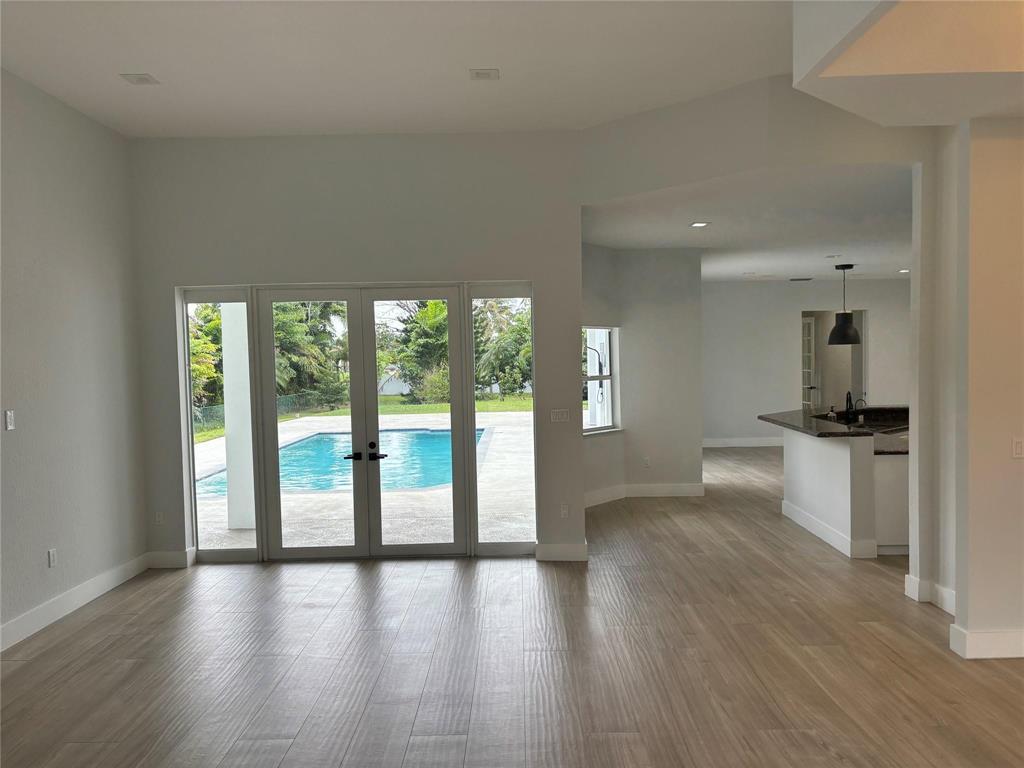 16650 SW 67th Place