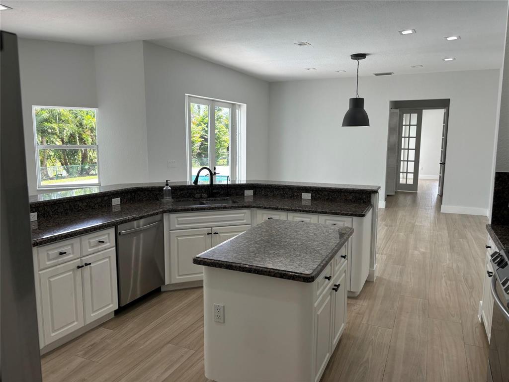 16650 SW 67th Place