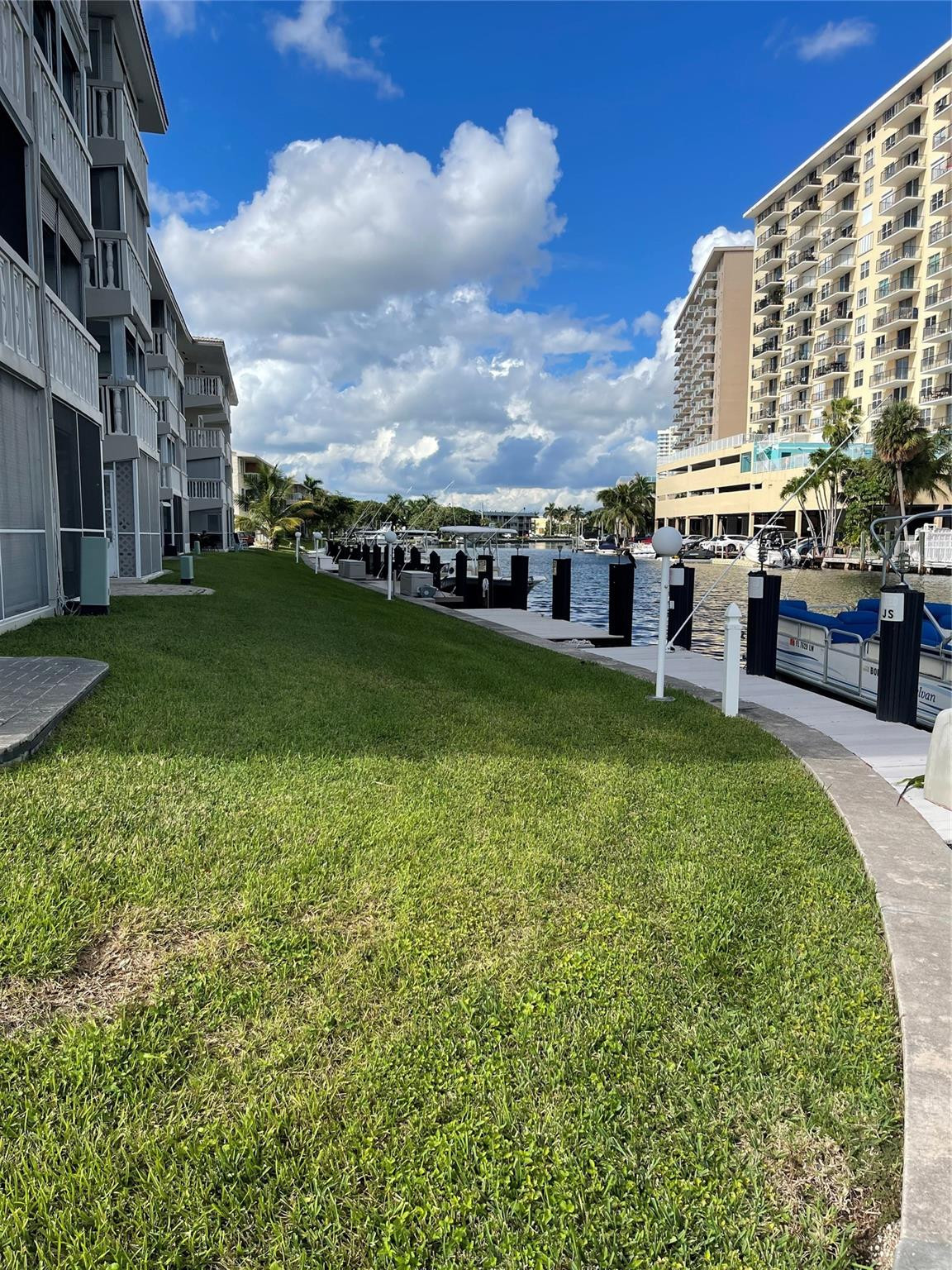 450 Paradise Isle Boulevard