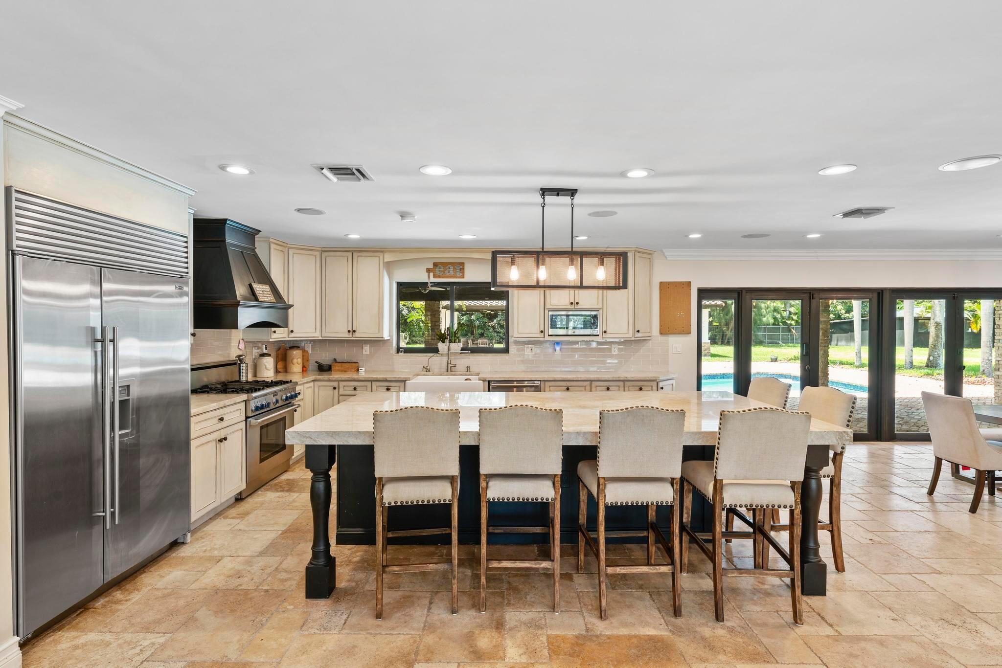 14701 Sunset Lane