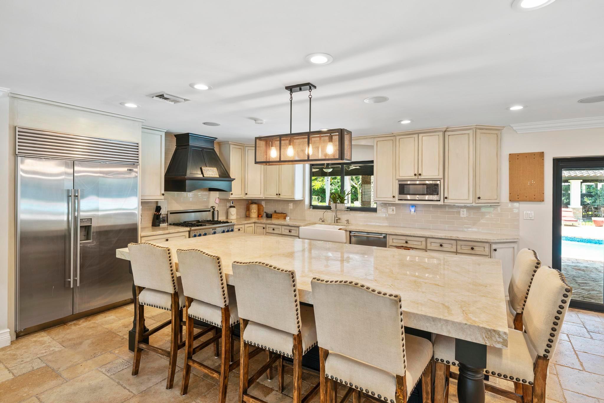 14701 Sunset Lane