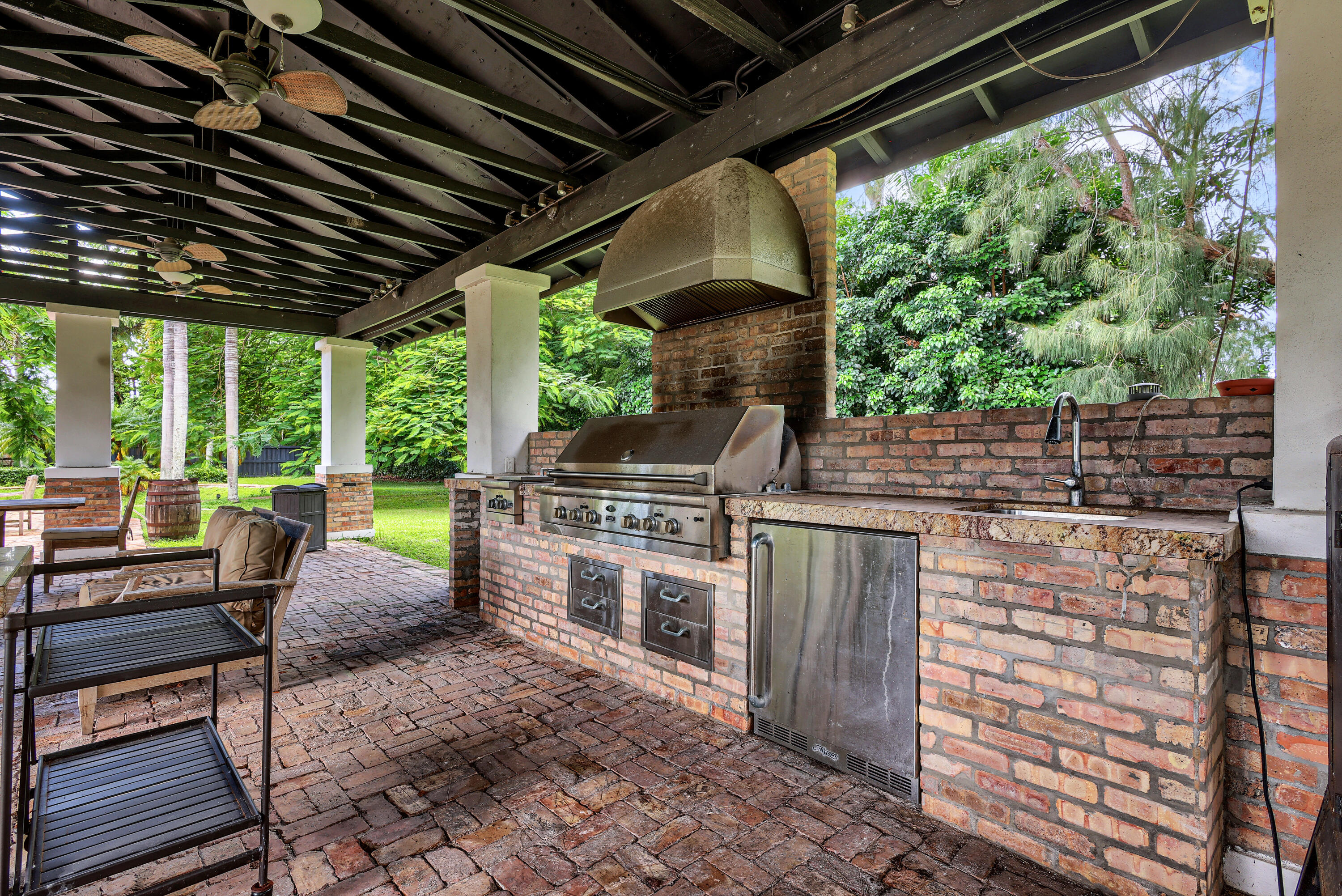 14701 Sunset Lane