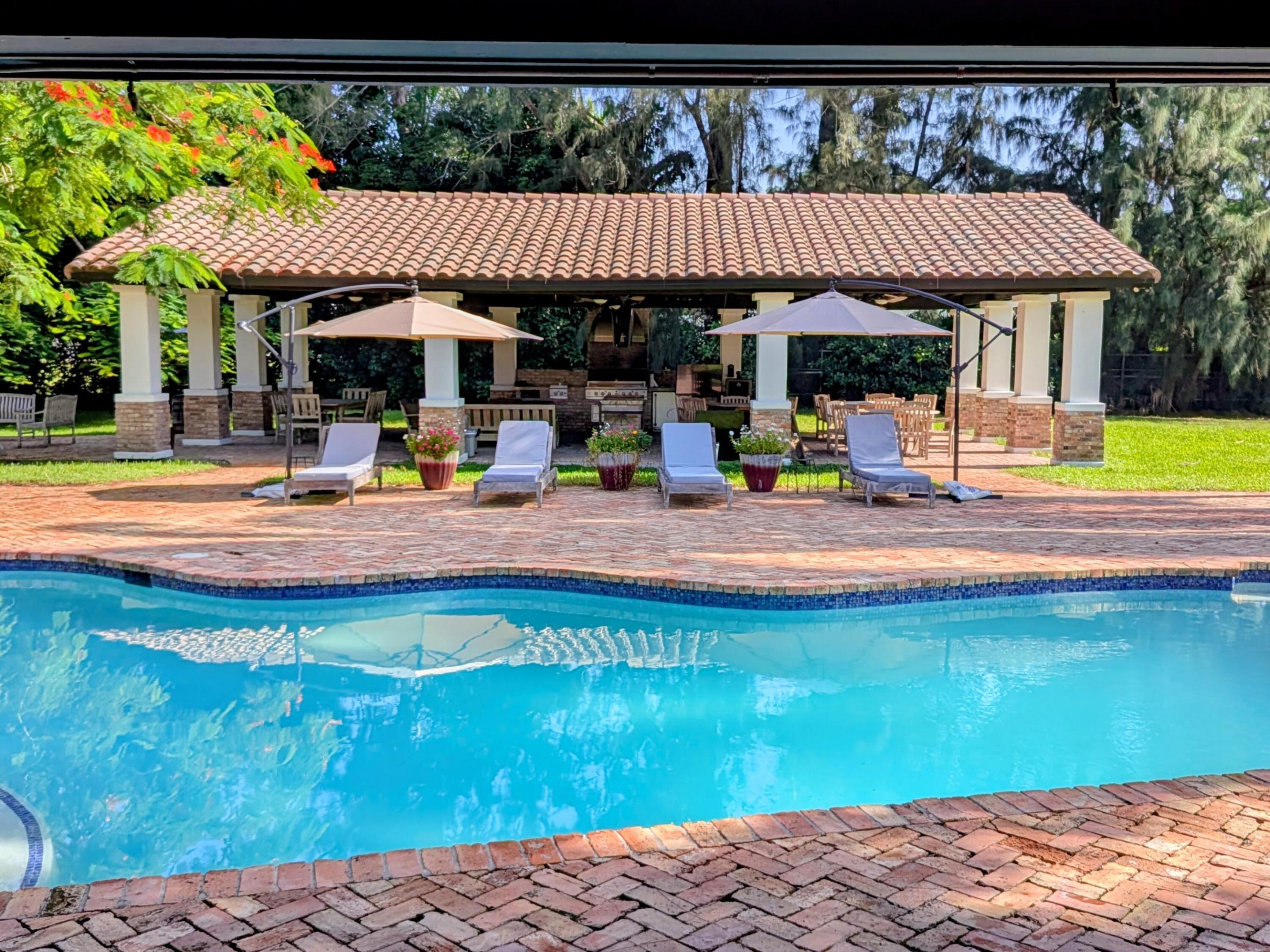 14701 Sunset Lane
