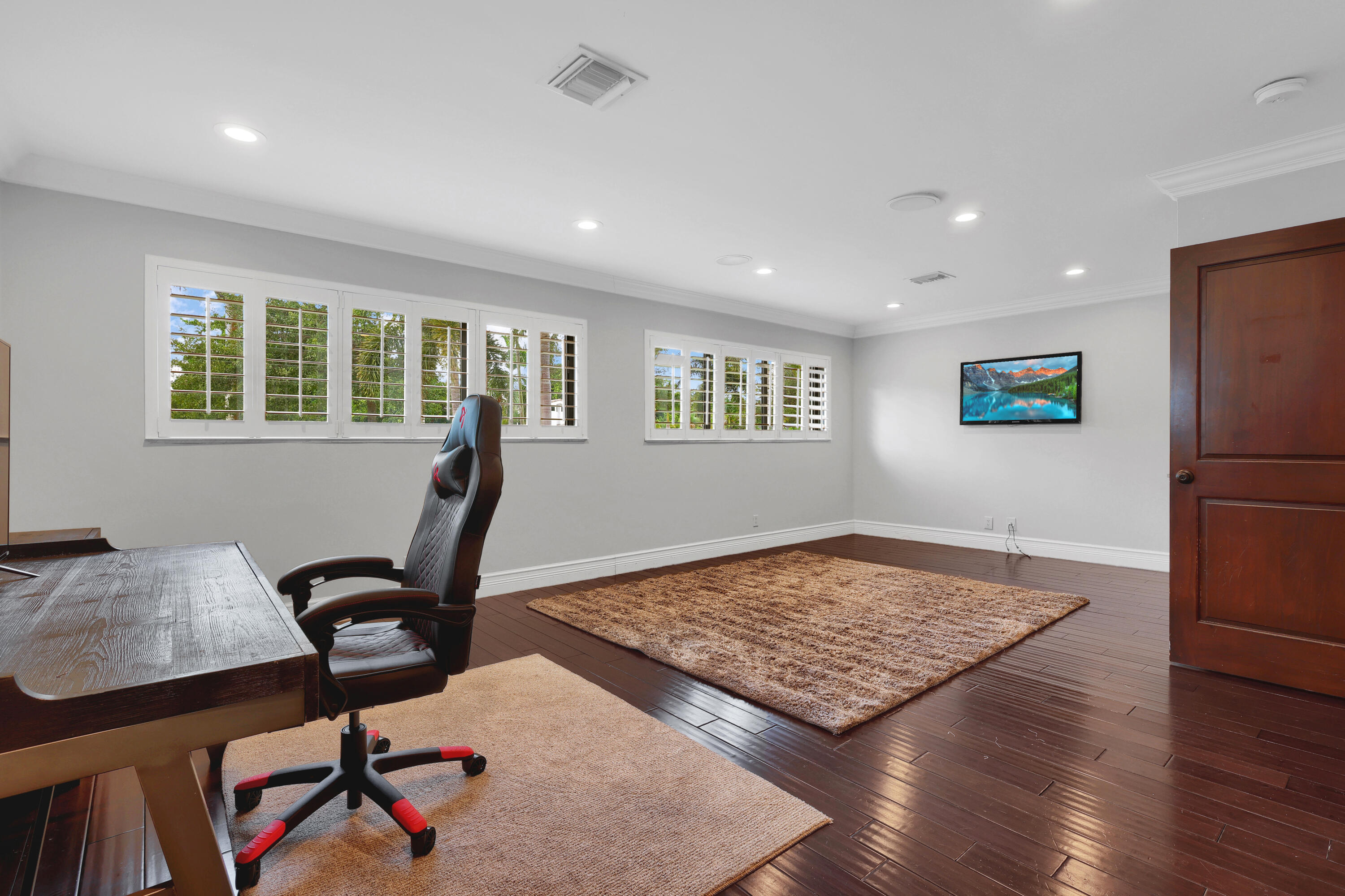 14701 Sunset Lane