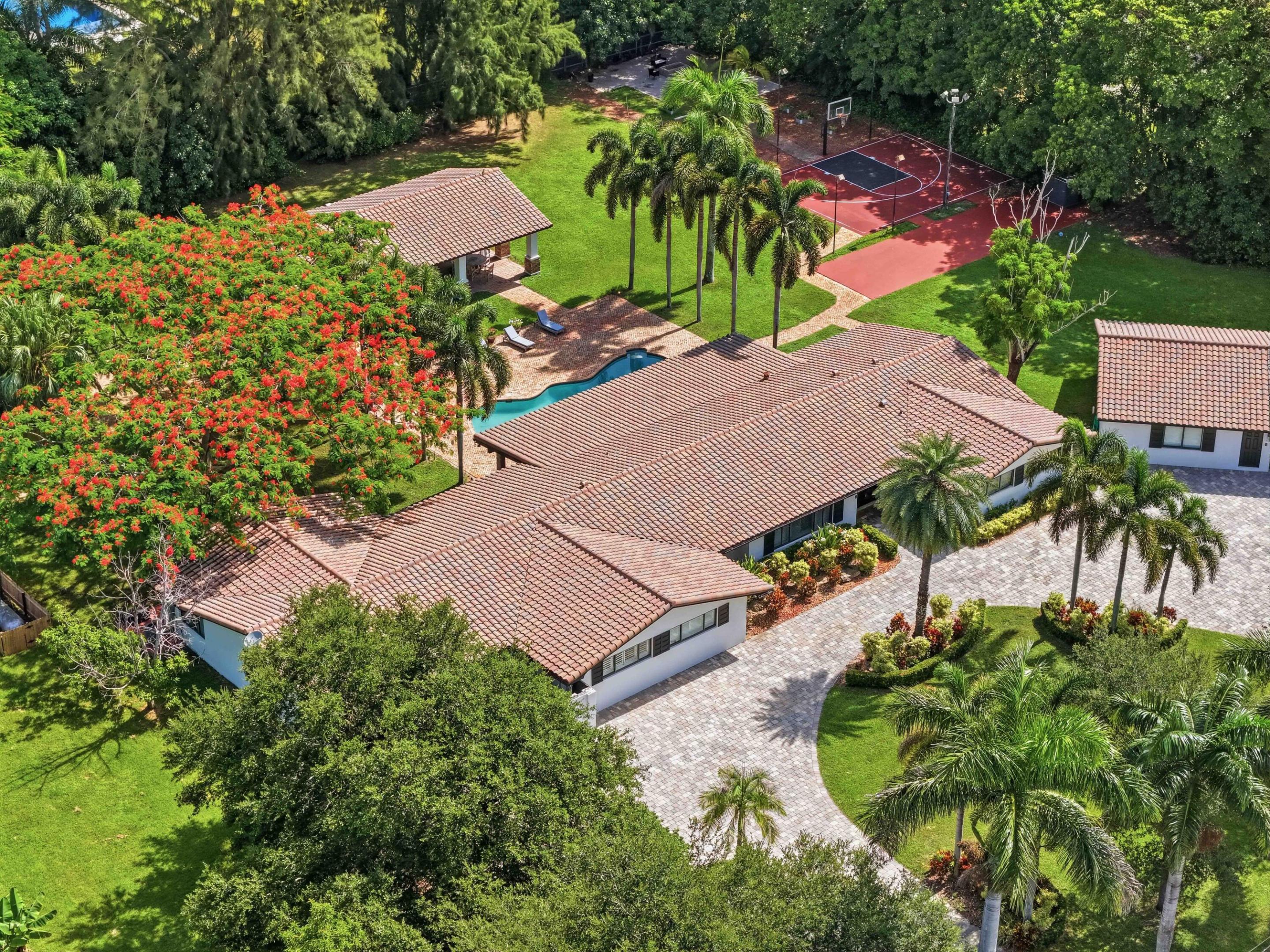 14701 Sunset Lane