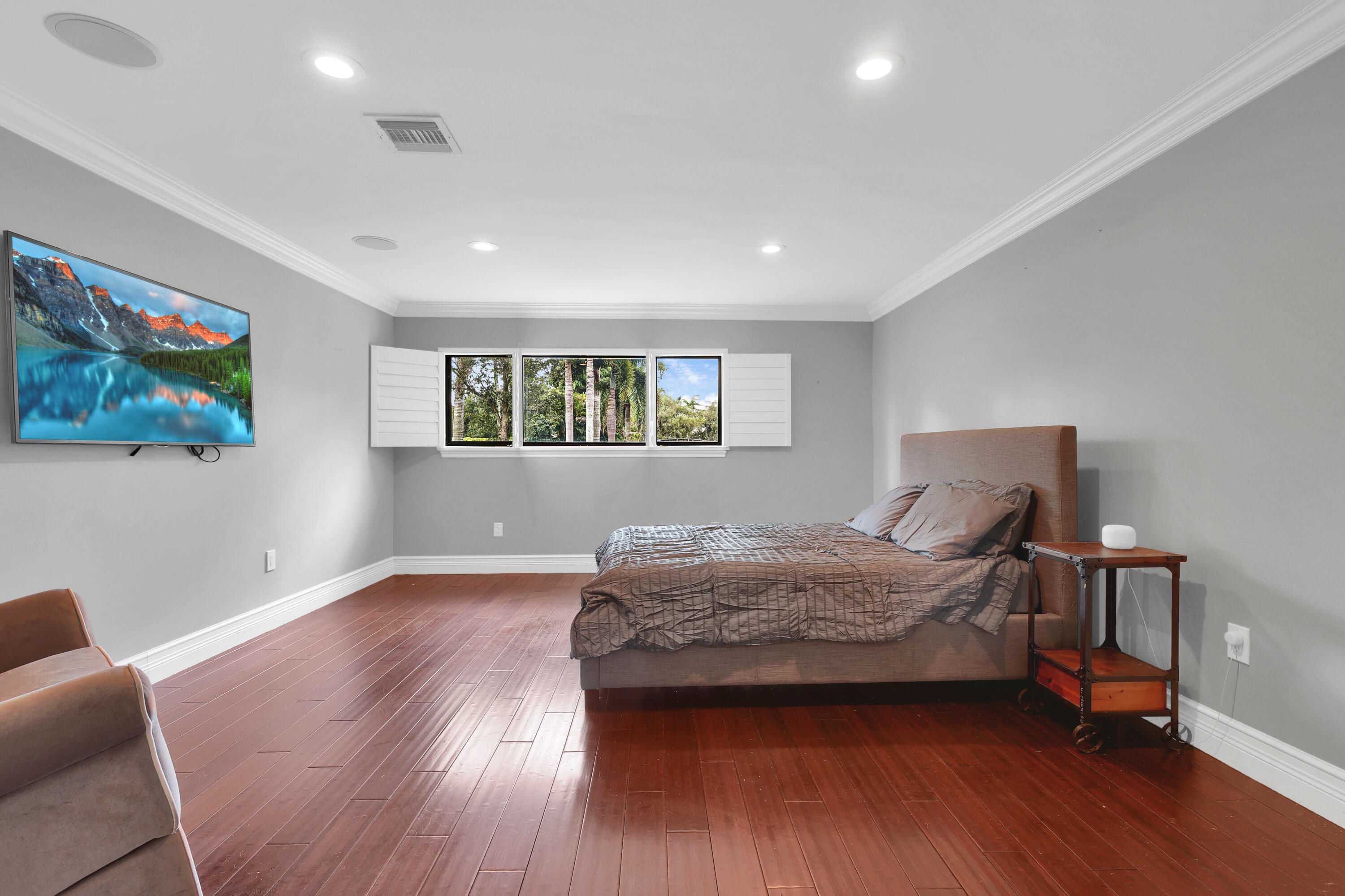 14701 Sunset Lane