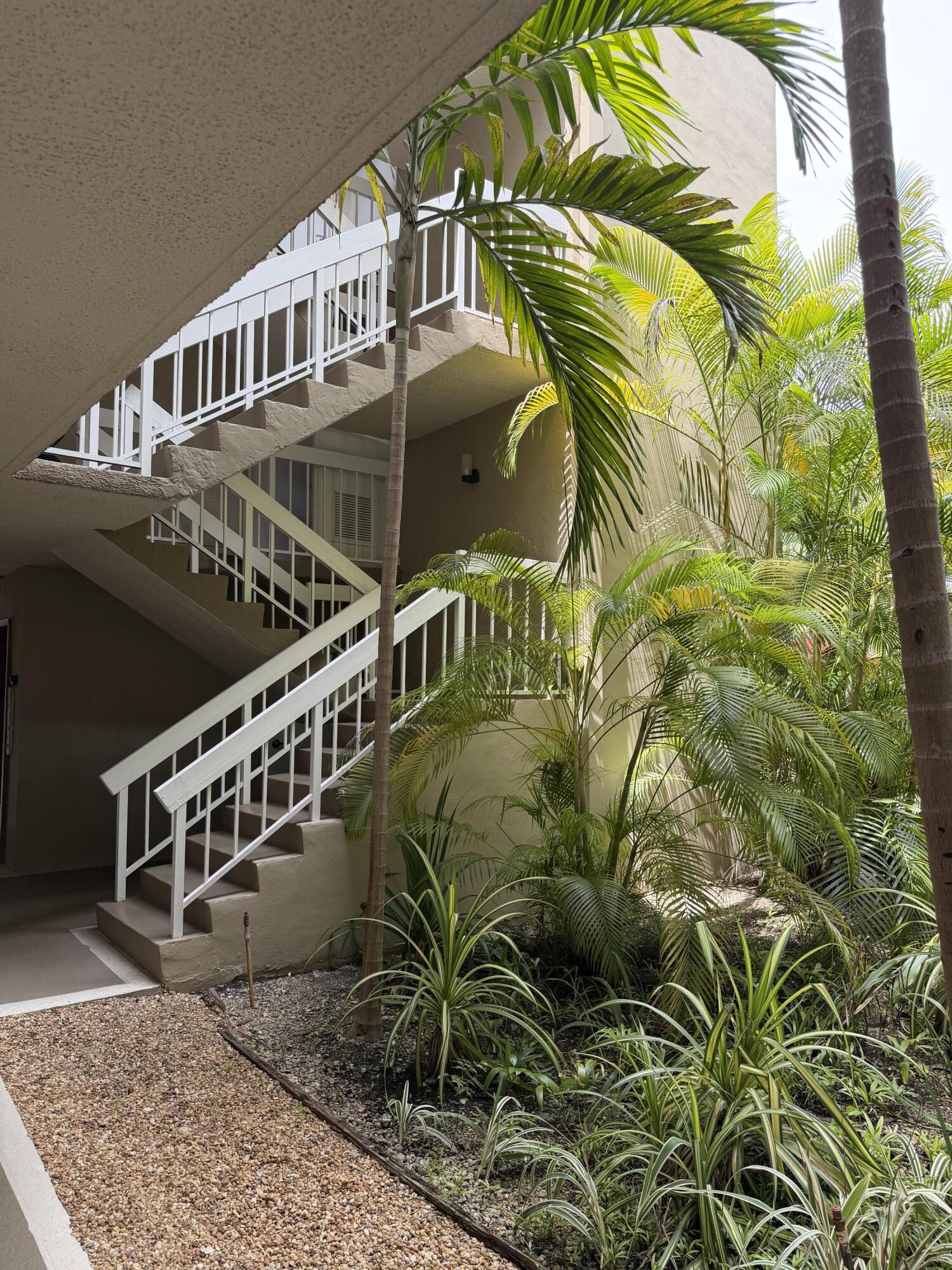 7850 Camino Real O-201