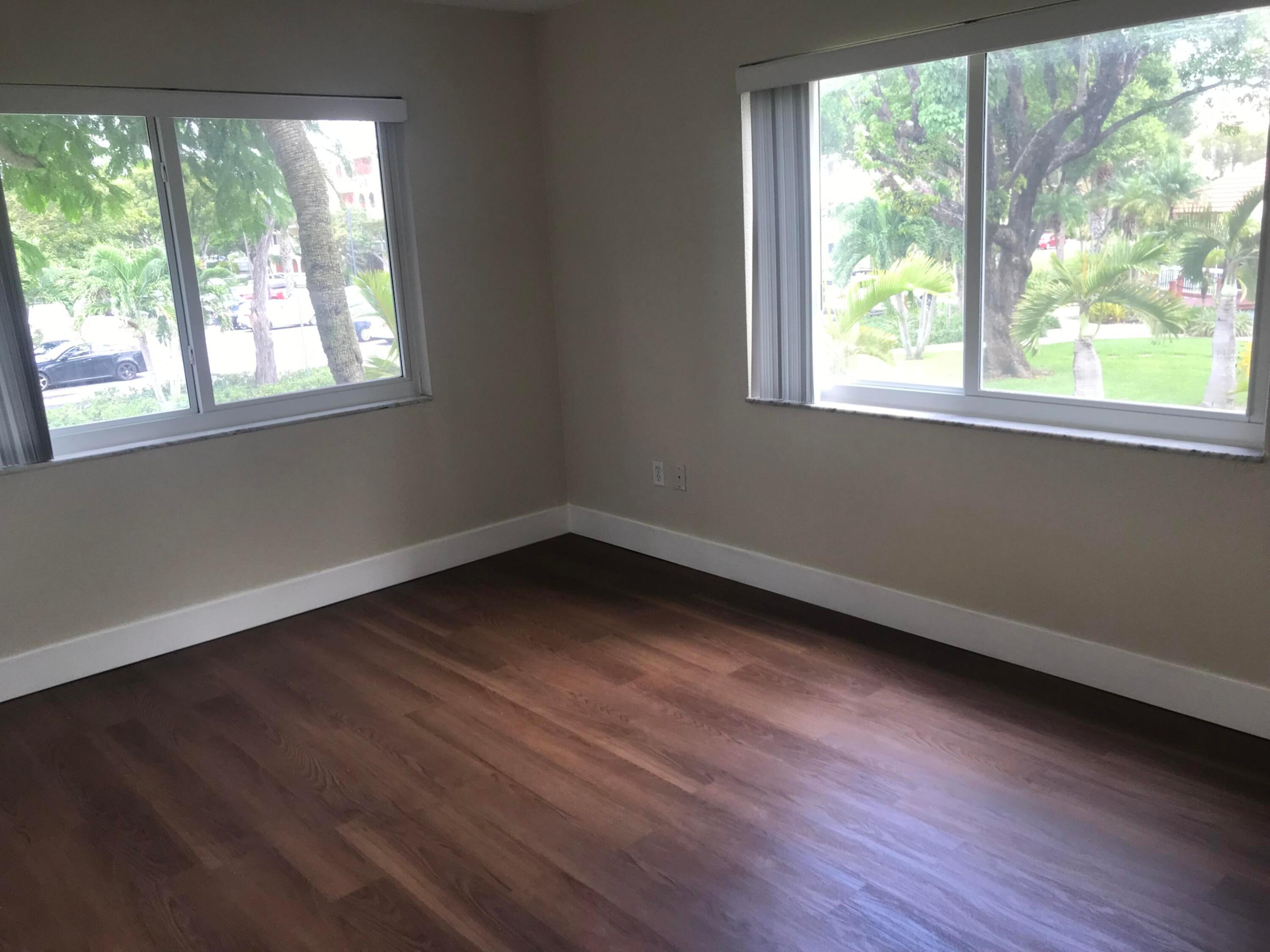 7850 Camino Real O-201