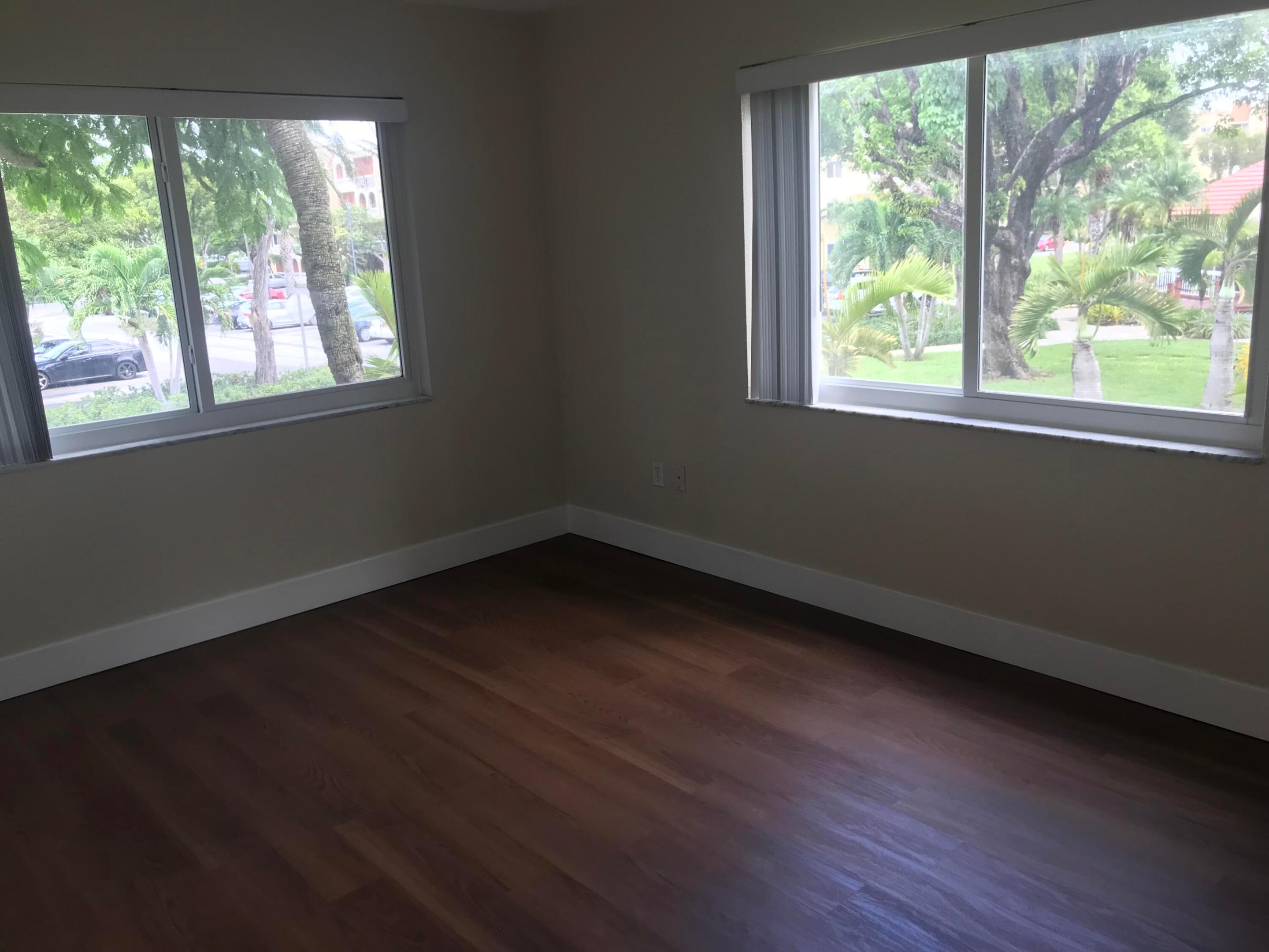 7850 Camino Real O-201