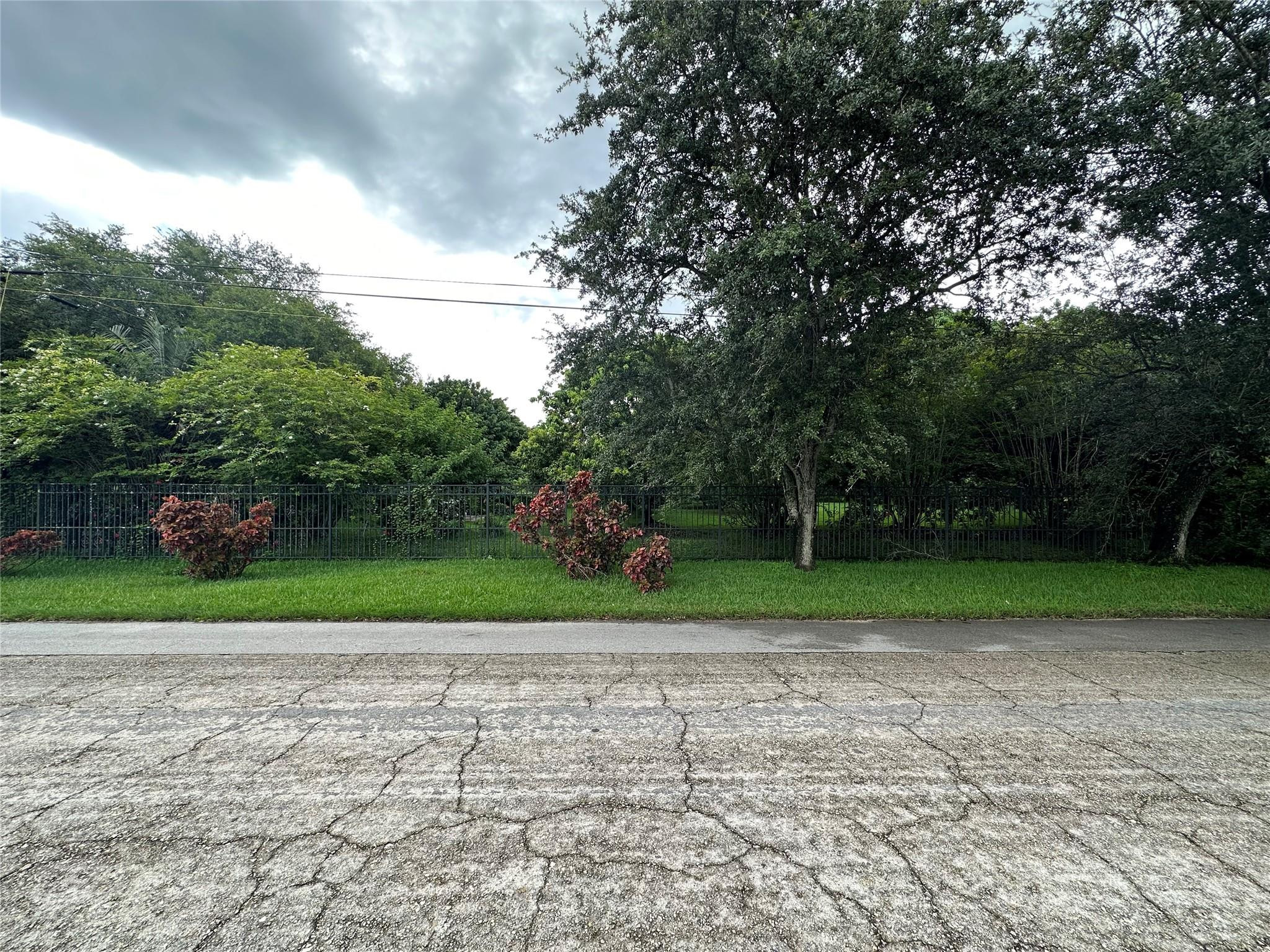 13821 Luray Road