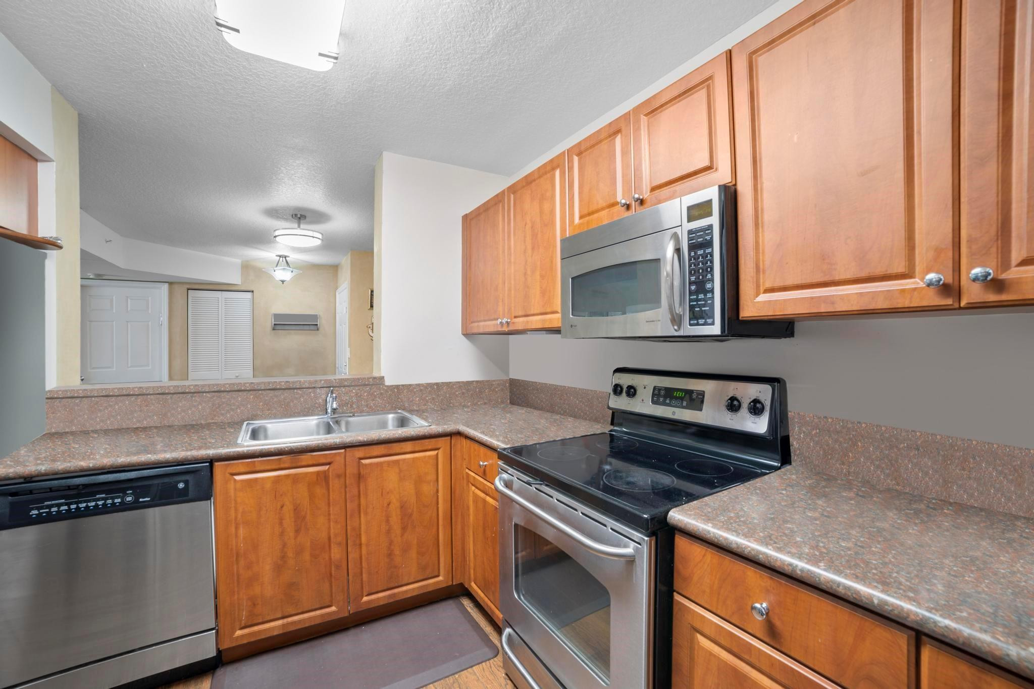 509 E Sheridan Street 108
